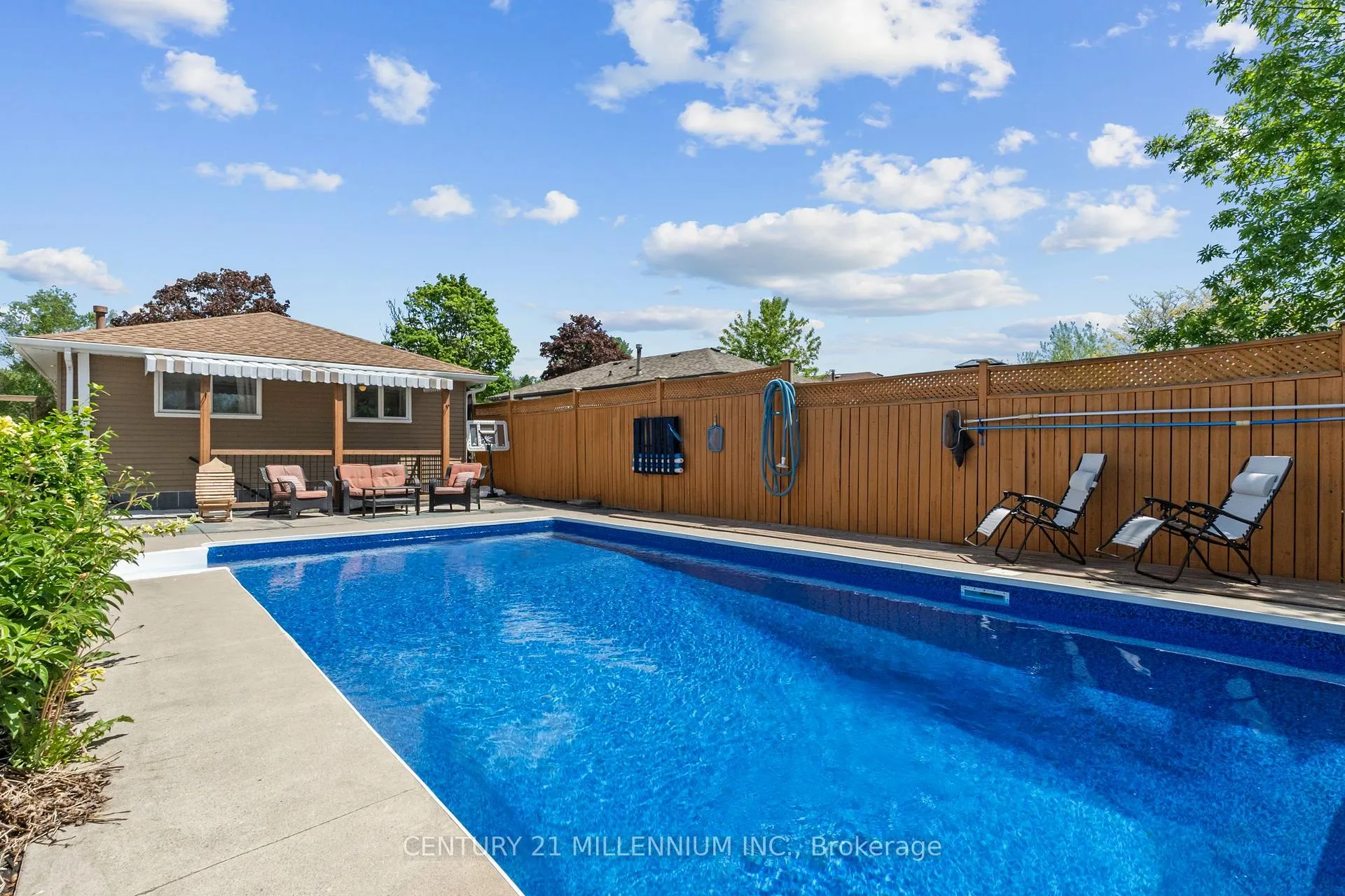 Photo 43 of 796 Grandview Drive, Oshawa, Donevan — HOMEH