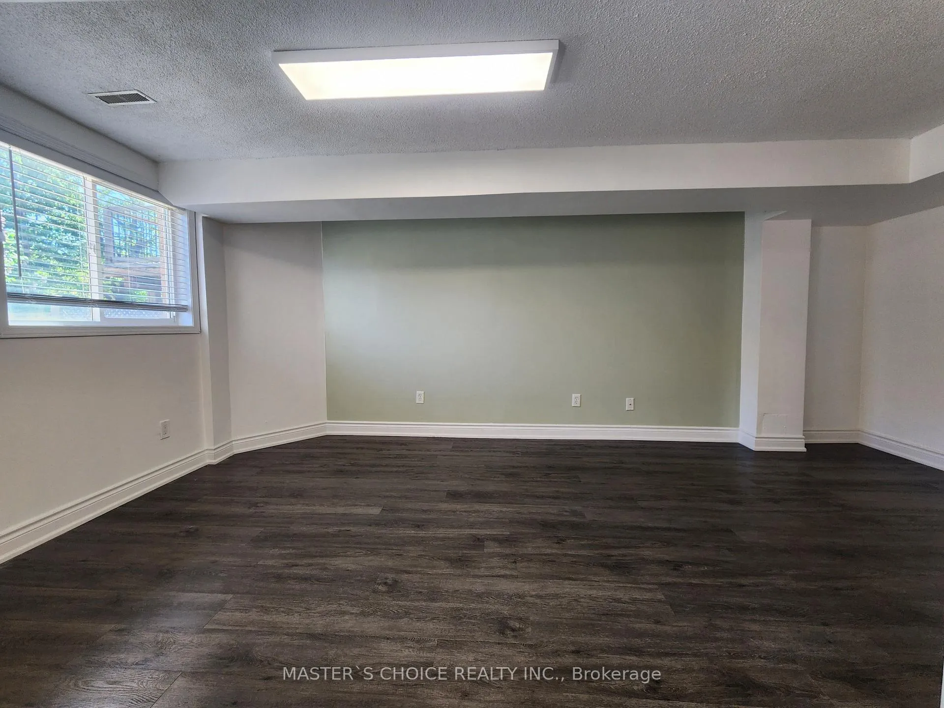 Photo 4 of Unit Bsmt, 82 Bellagio Crescent, Vaughan, Patterson — HOMEH