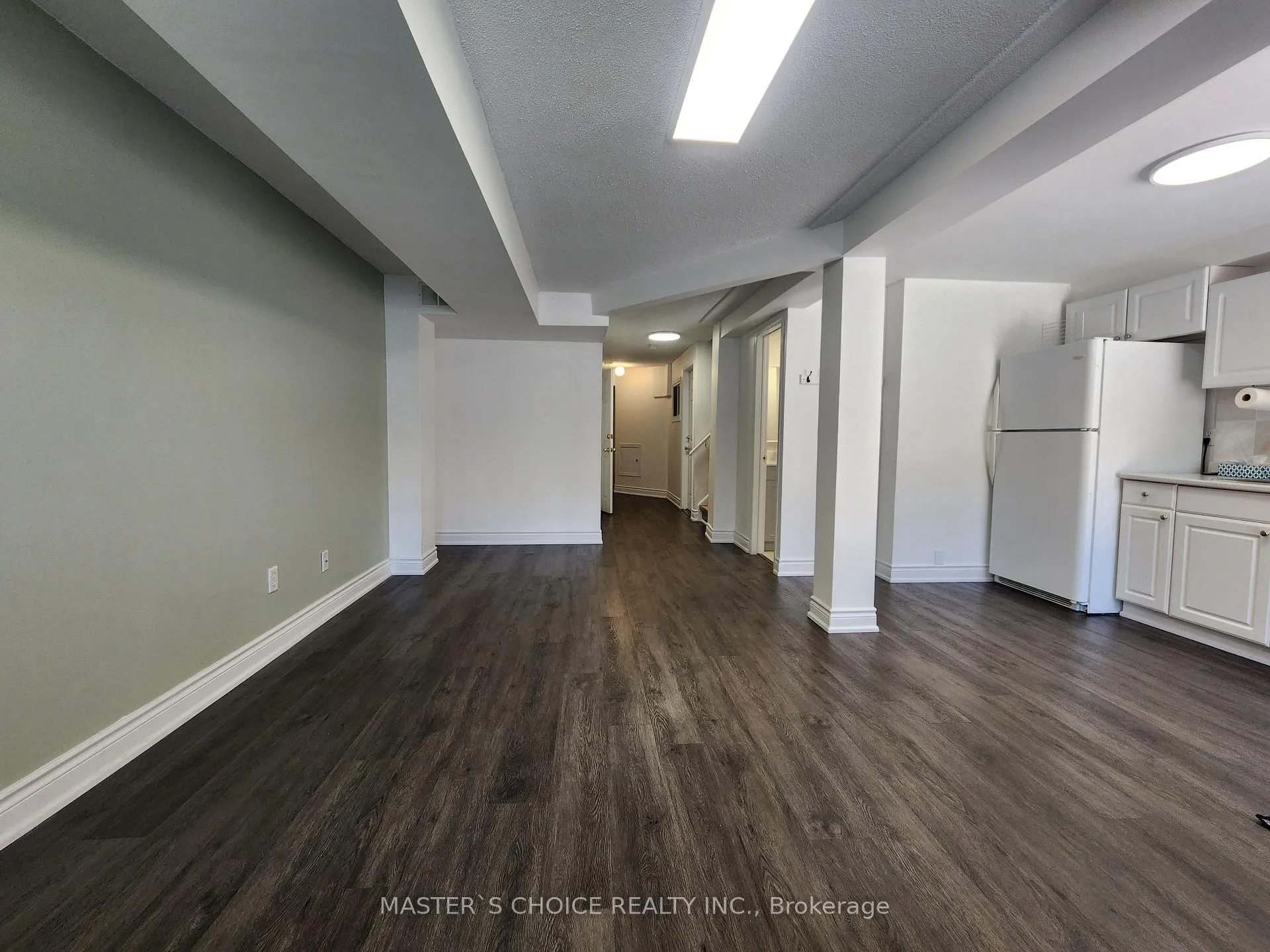 Photo 5 of Unit Bsmt, 82 Bellagio Crescent, Vaughan, Patterson — HOMEH