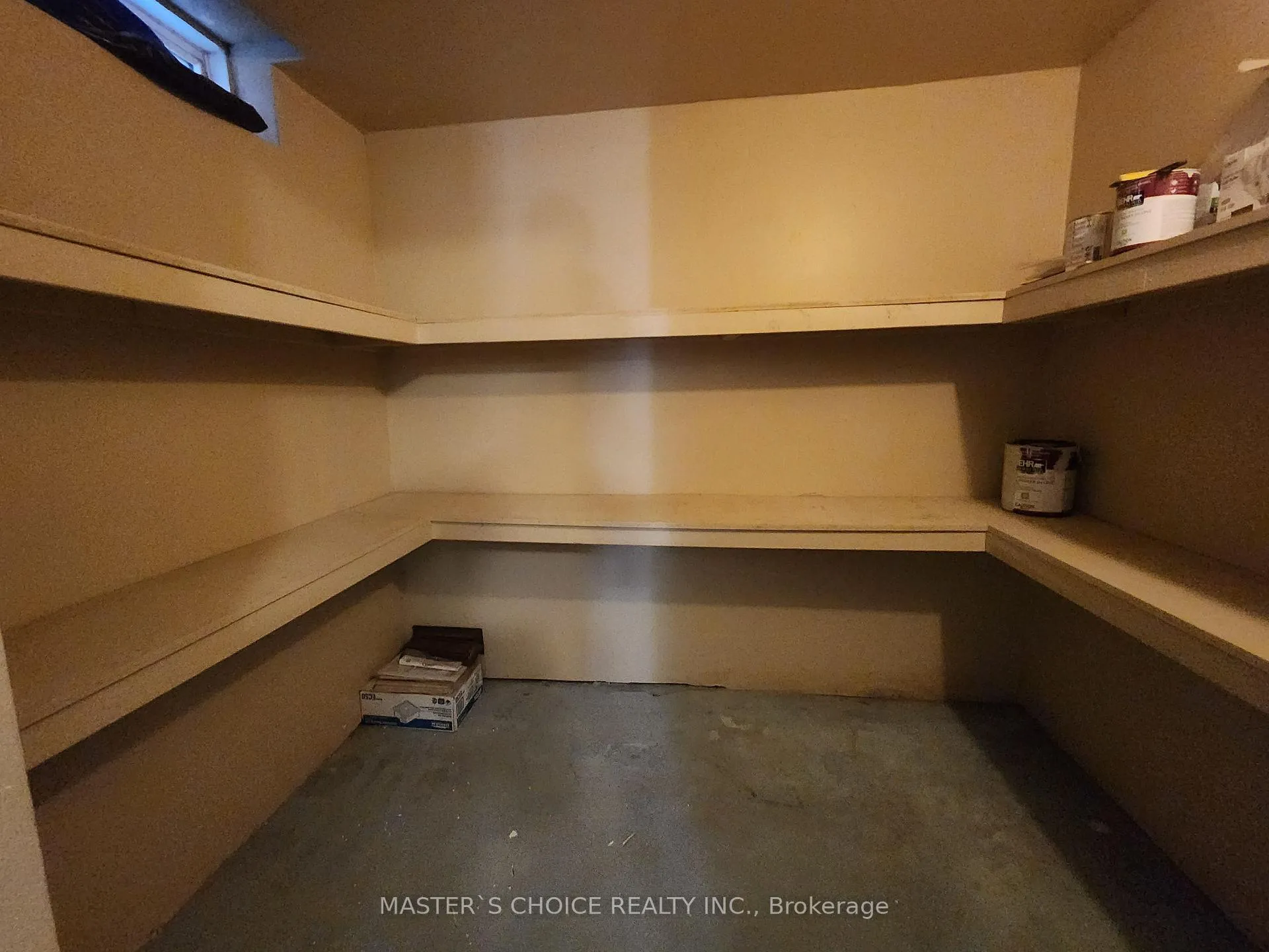 Photo 9 of Unit Bsmt, 82 Bellagio Crescent, Vaughan, Patterson — HOMEH