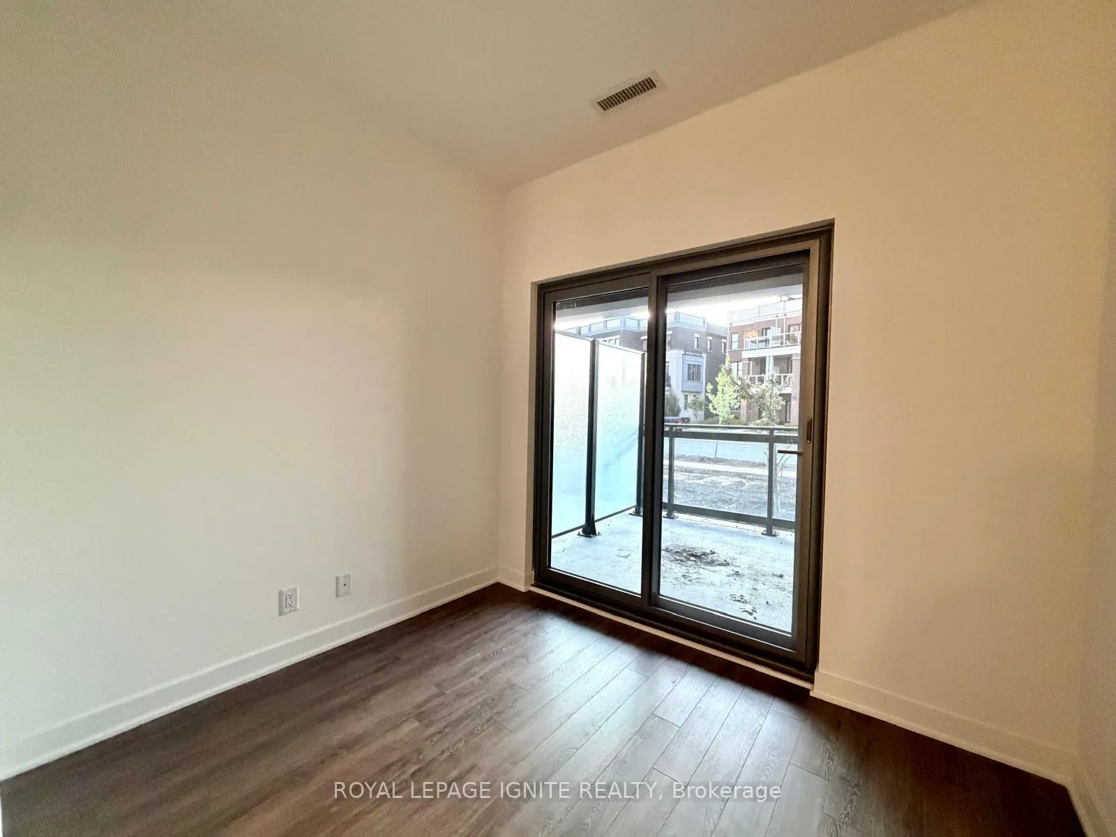 Photo 10 of Unit 113, 51 Clarington Boulevard, Clarington, Bowmanville — HOMEH