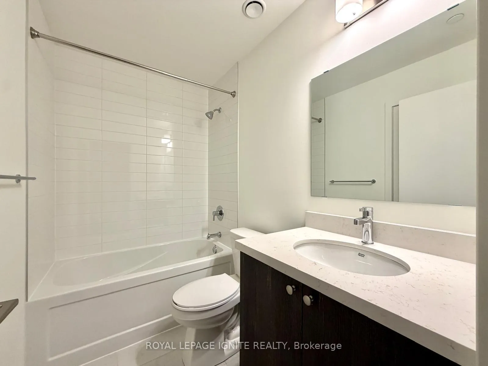 Photo 13 of Unit 113, 51 Clarington Boulevard, Clarington, Bowmanville — HOMEH