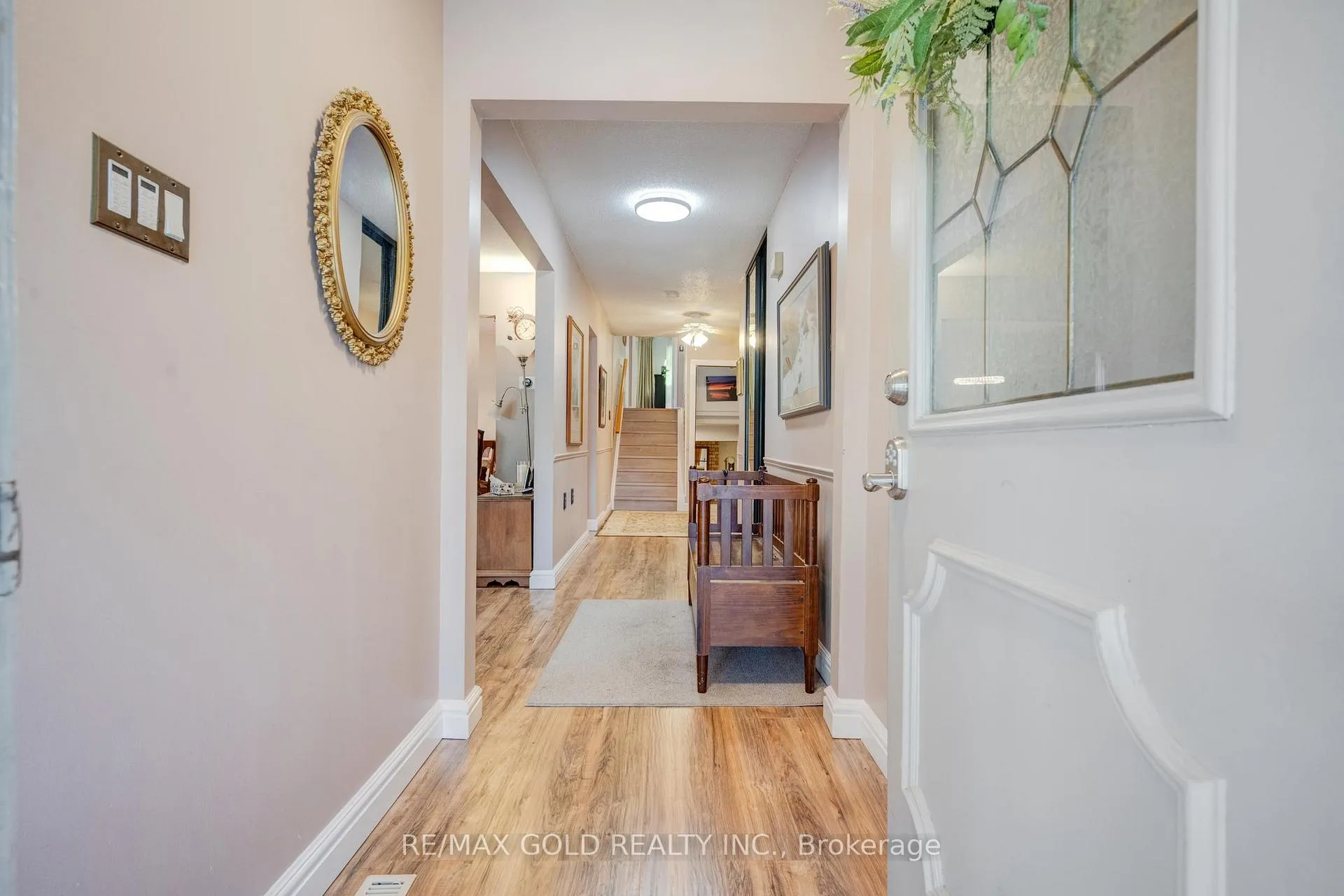 Photo 5 of 2927 Arles Mews, Mississauga, Meadowvale — HOMEH