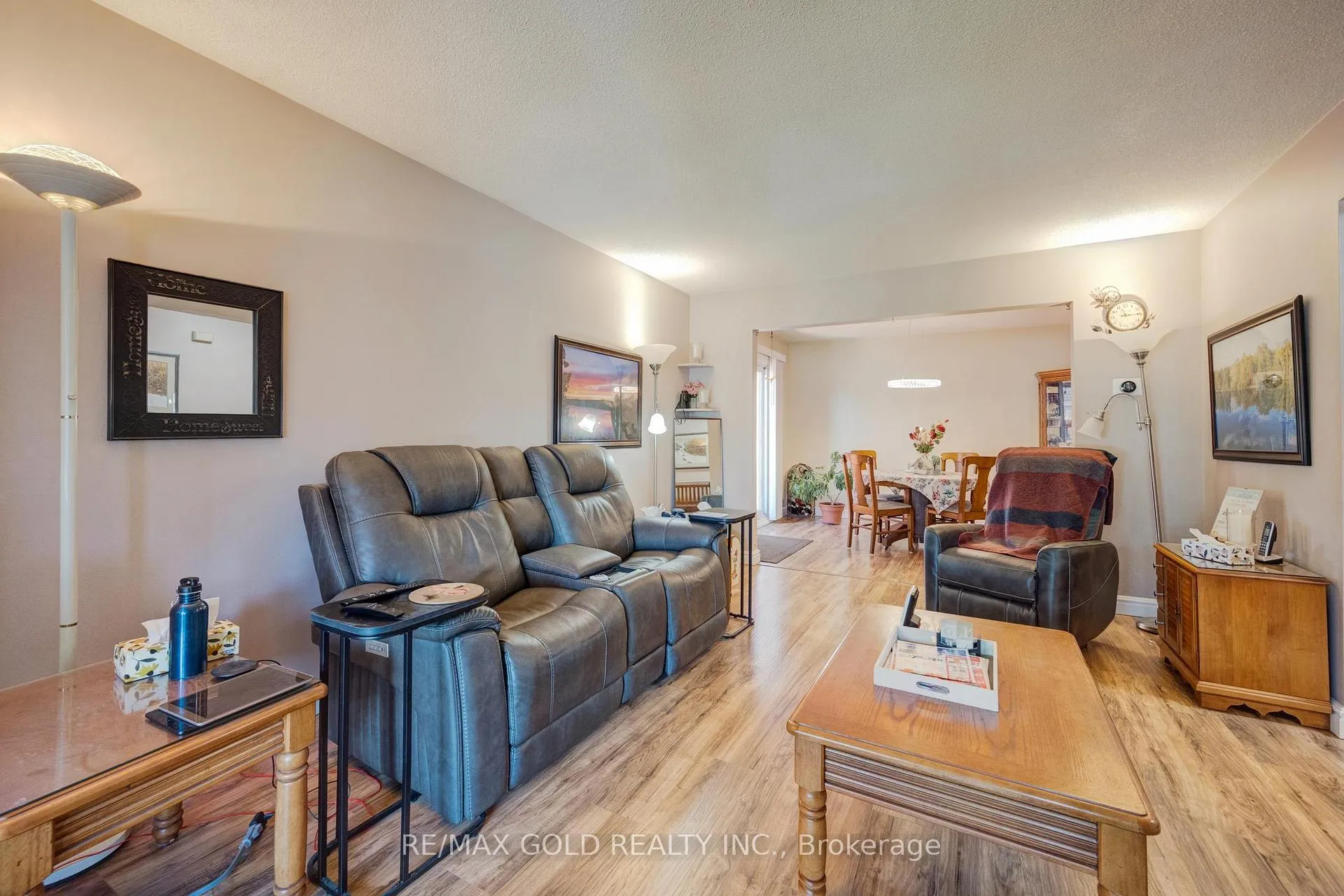 Photo 9 of 2927 Arles Mews, Mississauga, Meadowvale — HOMEH