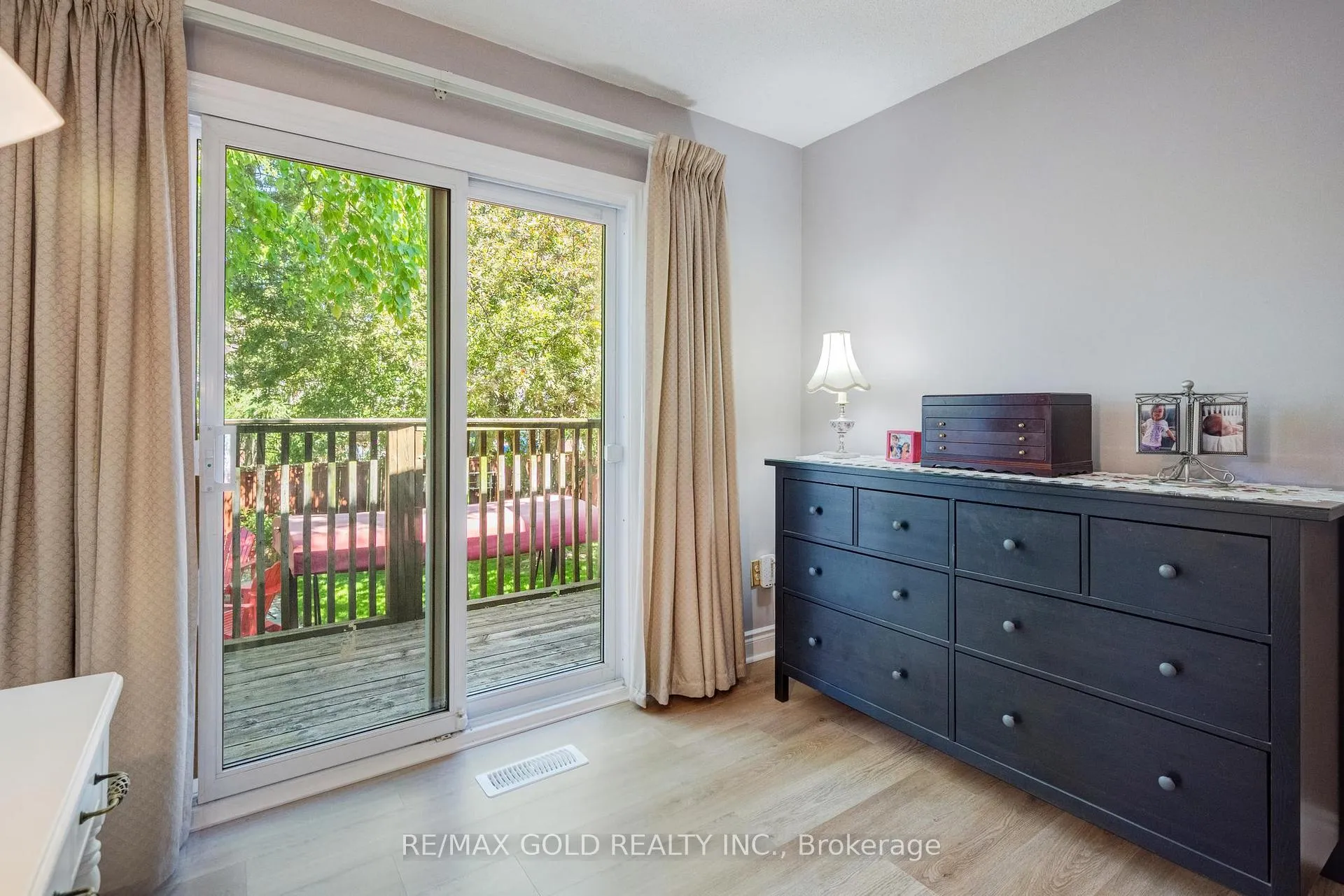 Photo 21 of 2927 Arles Mews, Mississauga, Meadowvale — HOMEH
