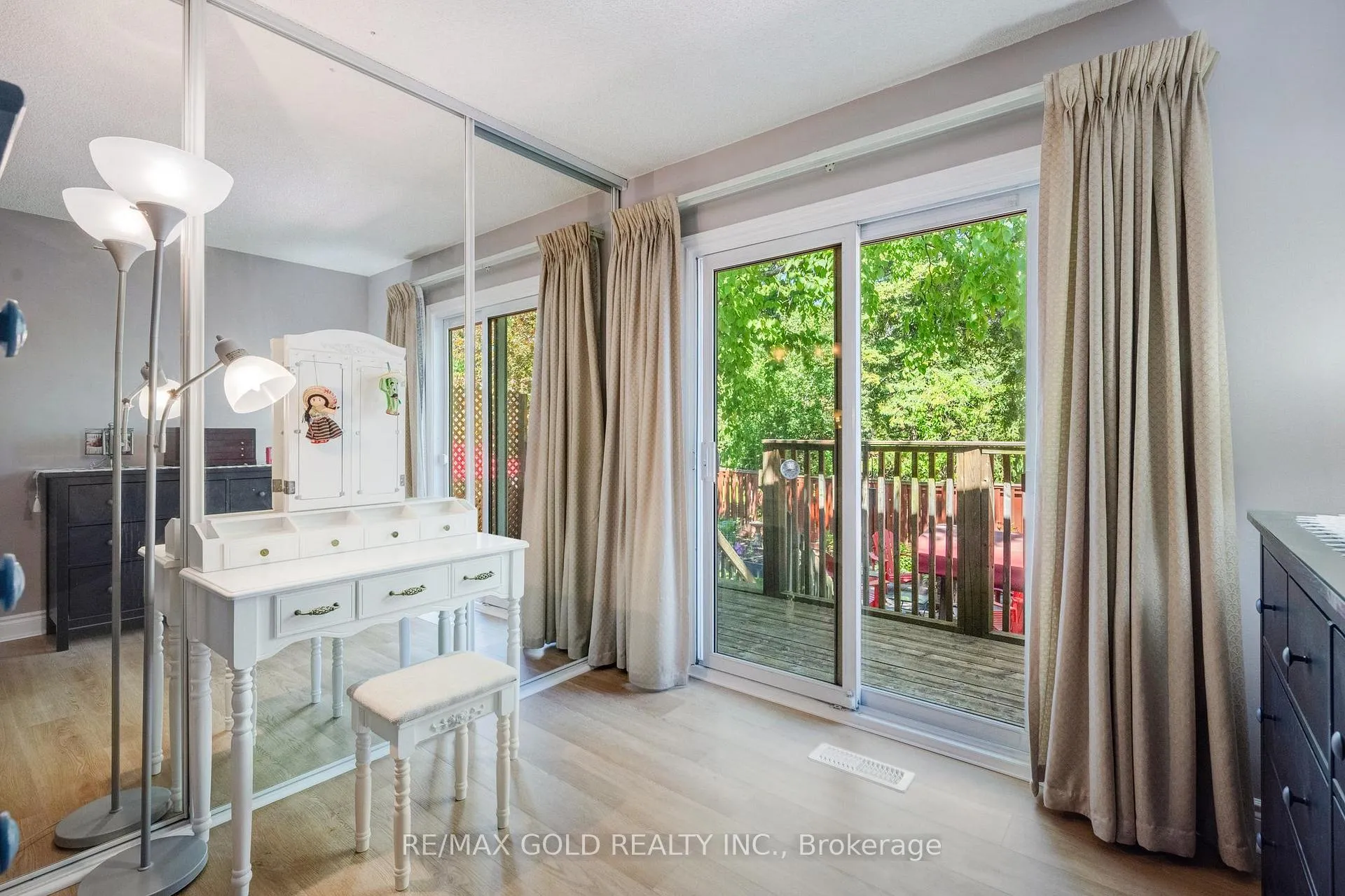Photo 22 of 2927 Arles Mews, Mississauga, Meadowvale — HOMEH