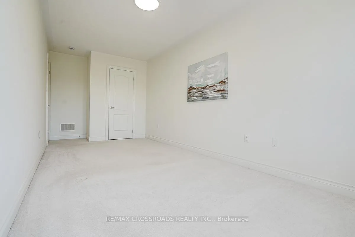 Photo 44 of 40 Deer Pass Road, East Gwillimbury, Sharon — HOMEH