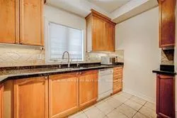 Photo 5 of 166 Bur Oak Avenue, Markham, Berczy — HOMEH