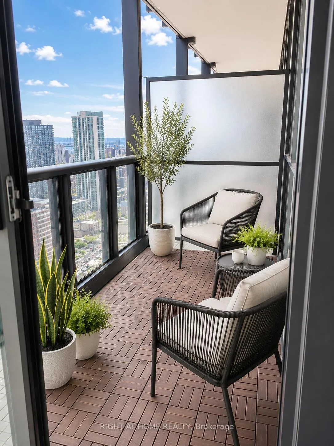 Photo 13 of Unit 3010, 101 Charles Street E, Toronto, Church-Yonge Corridor — HOMEH