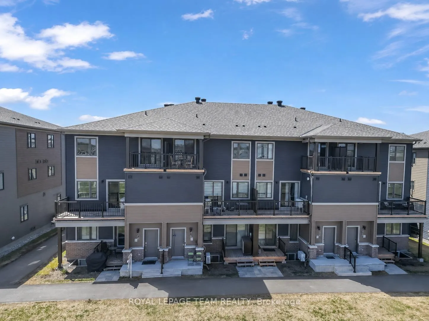 Photo 2 of 416 Parnian Private, Ottawa, Barrhaven - Half Moon Bay — HOMEH