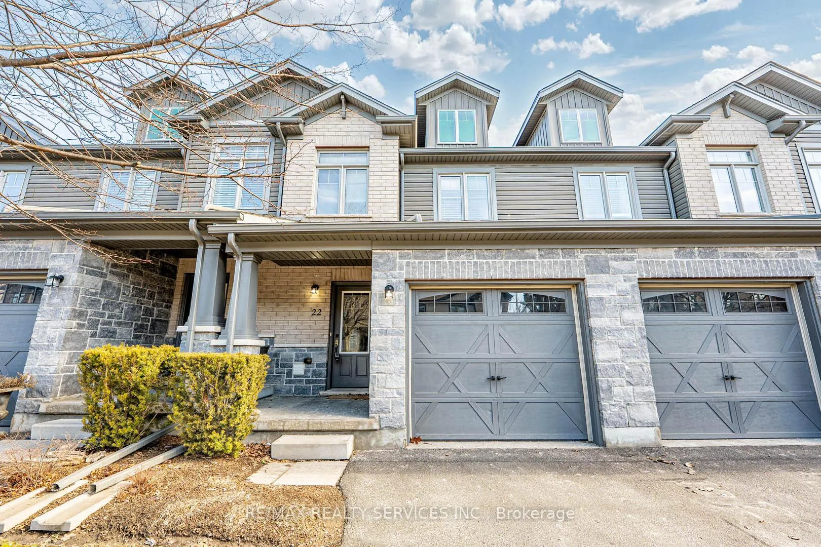 Front of Unit 22, 22 Arlington Crescent
