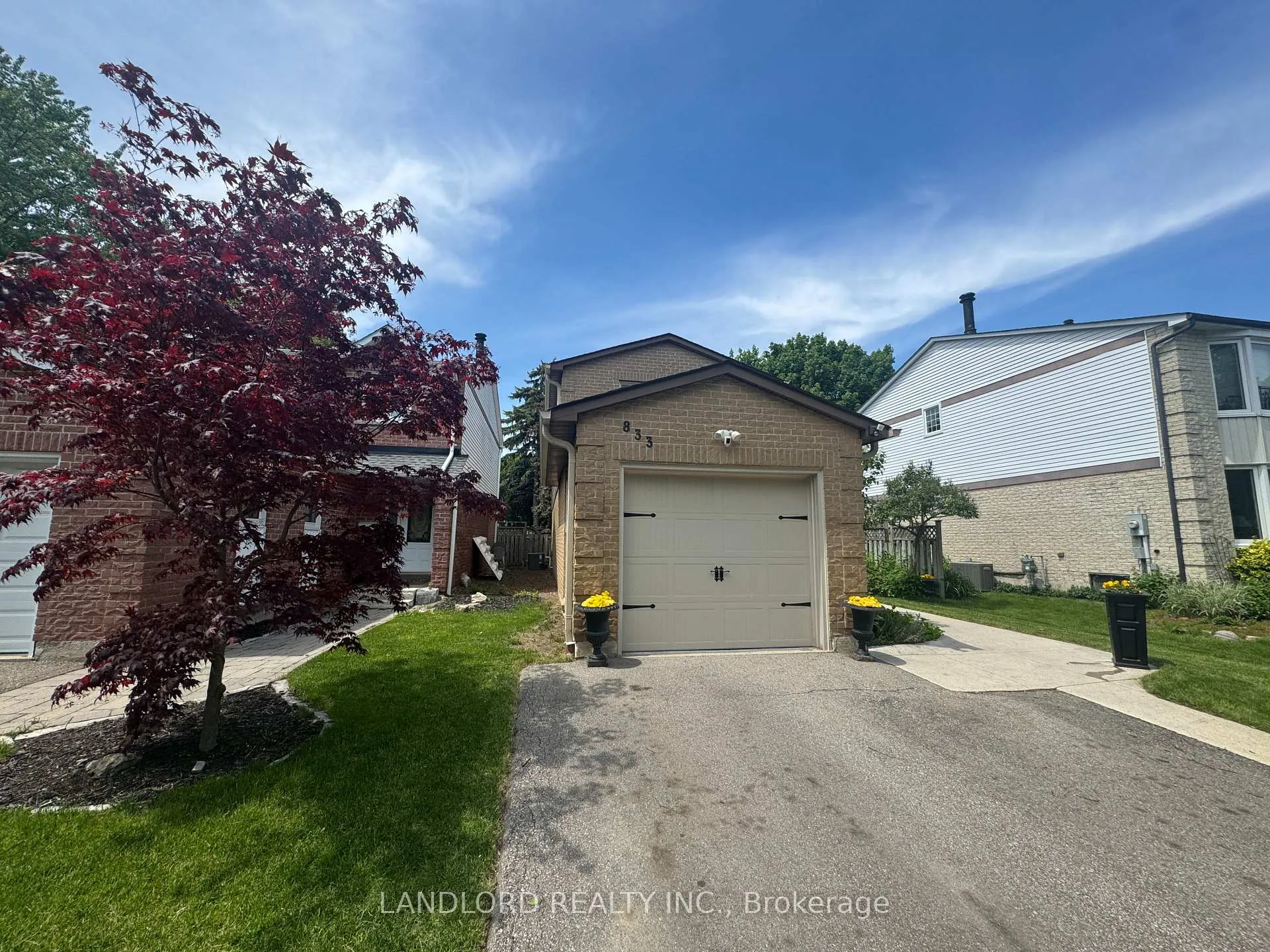 Photo 2 of 833 Laurier Avenue, Milton, Timberlea — HOMEH