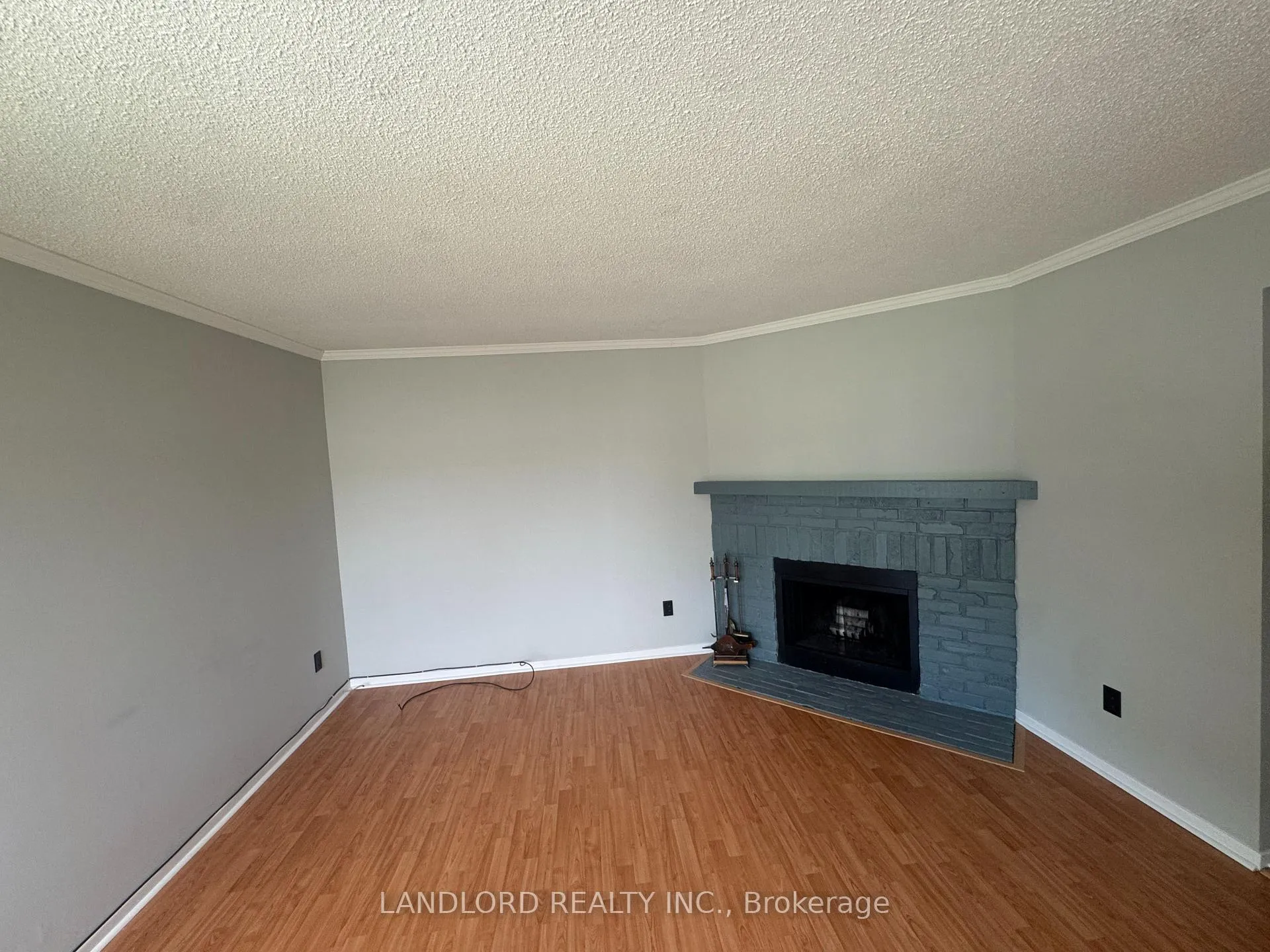 Photo 8 of 833 Laurier Avenue, Milton, Timberlea — HOMEH