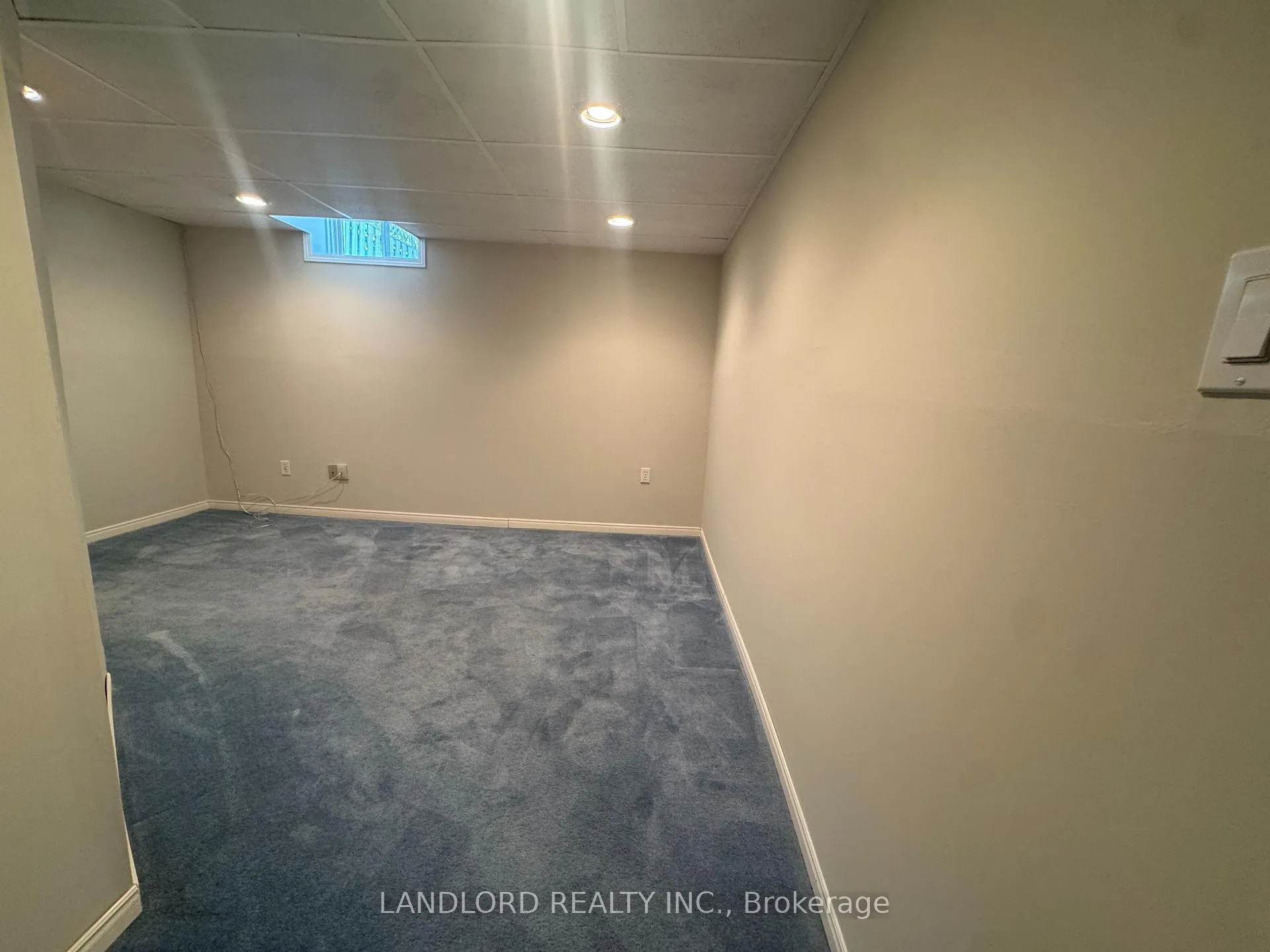 Photo 31 of 833 Laurier Avenue, Milton, Timberlea — HOMEH