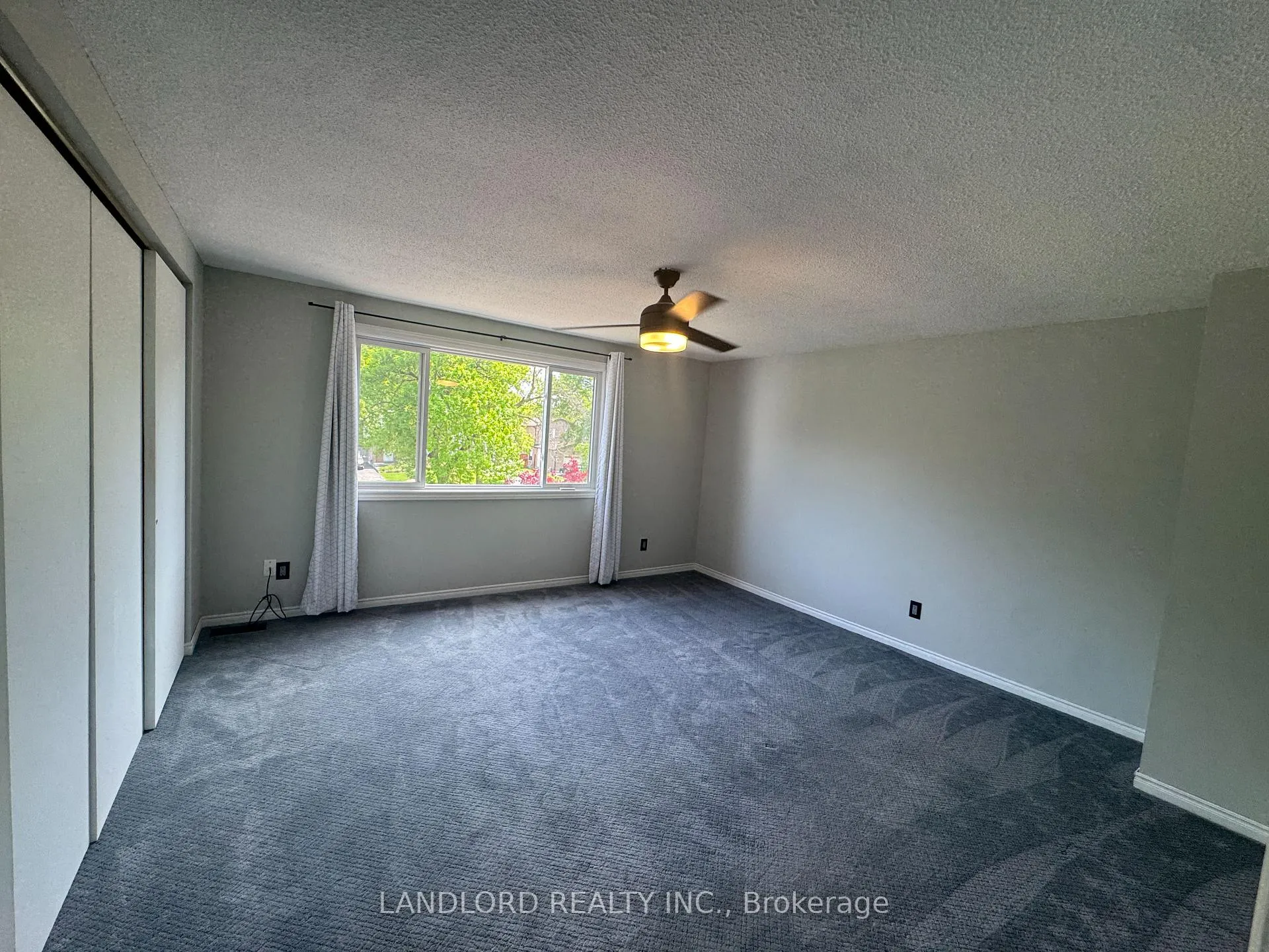 Photo 34 of 833 Laurier Avenue, Milton, Timberlea — HOMEH