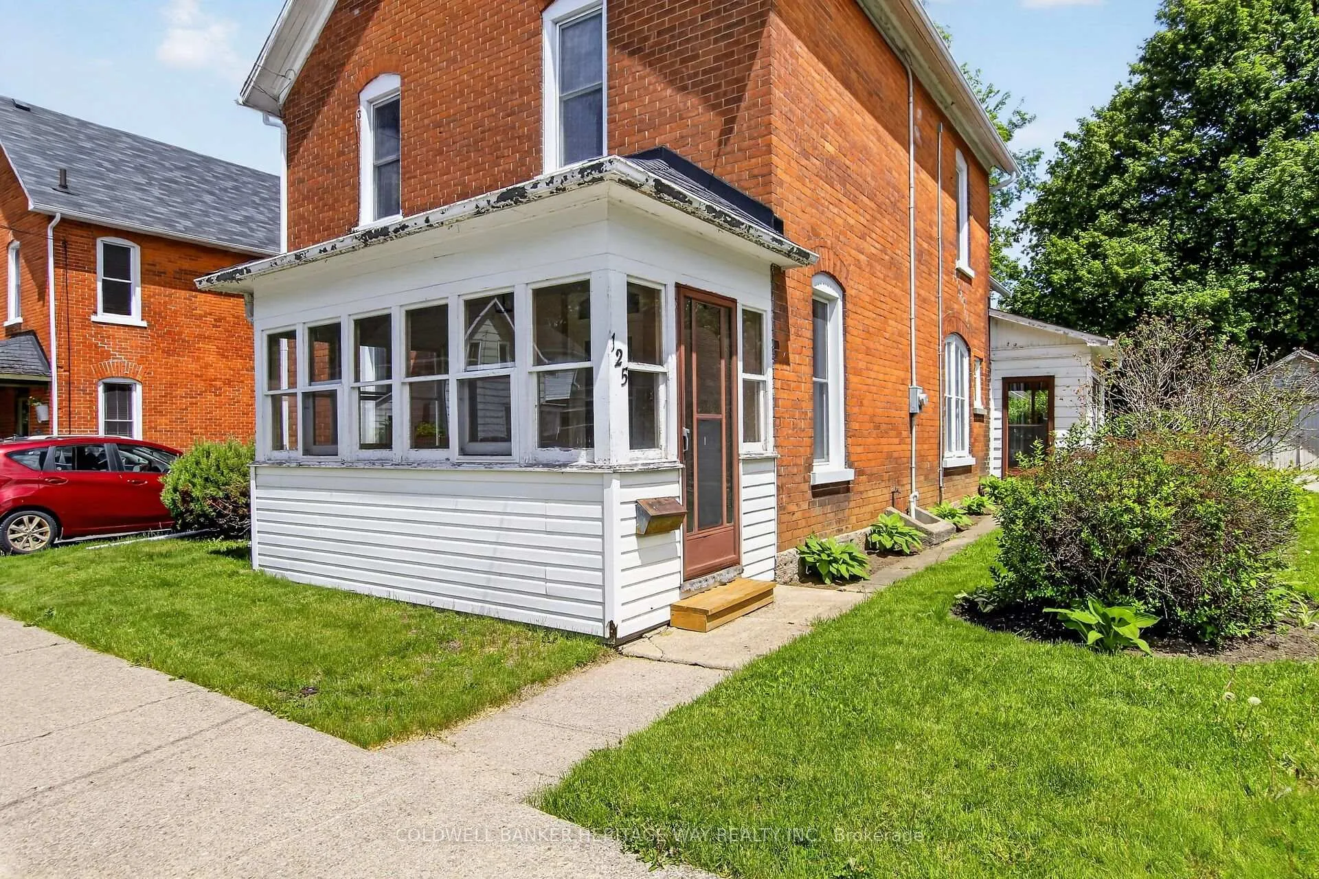 Photo 2 of 125 Charles Street, Carleton Place — HOMEH