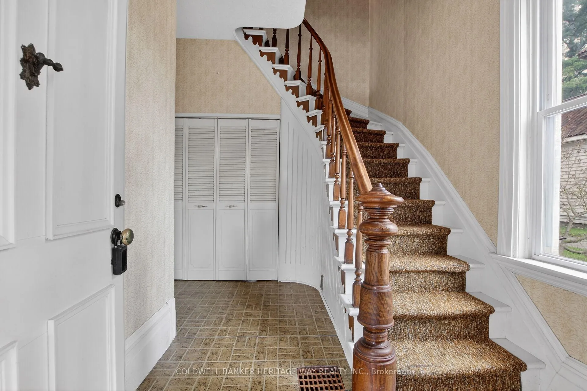 Photo 3 of 125 Charles Street, Carleton Place — HOMEH