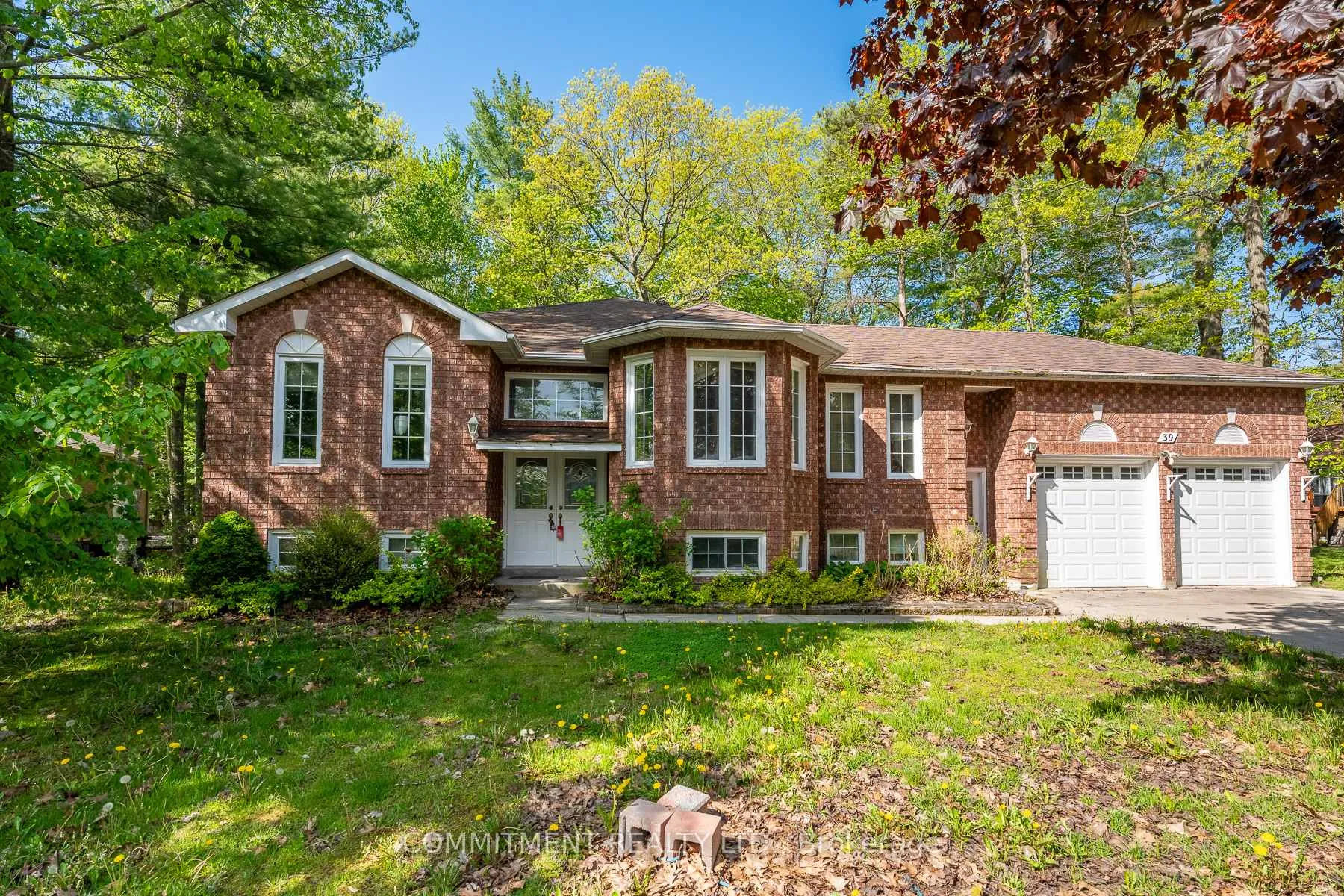 Photo 1 of 39 Downer Crescent, Wasaga Beach — HOMEH