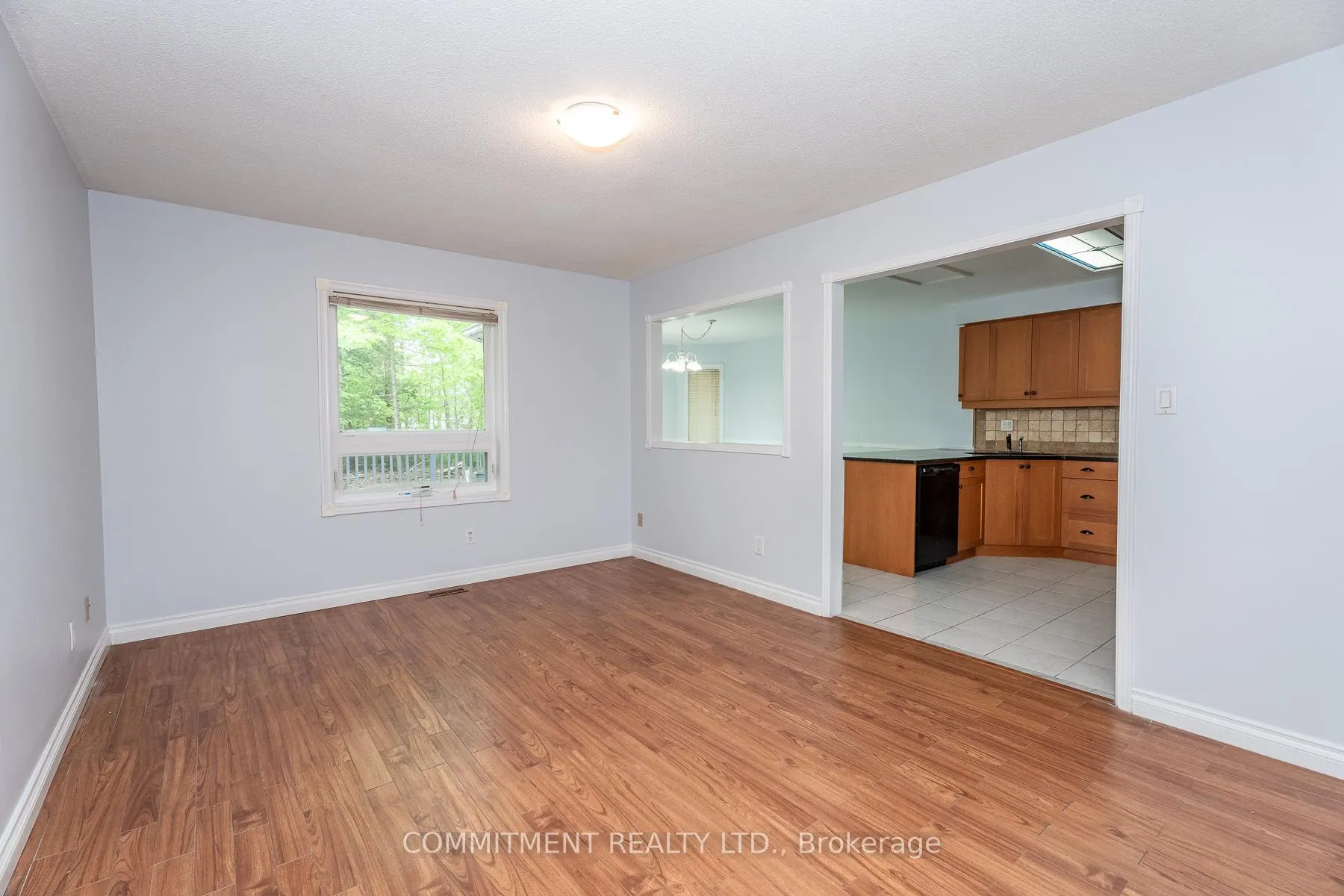 Photo 18 of 39 Downer Crescent, Wasaga Beach — HOMEH