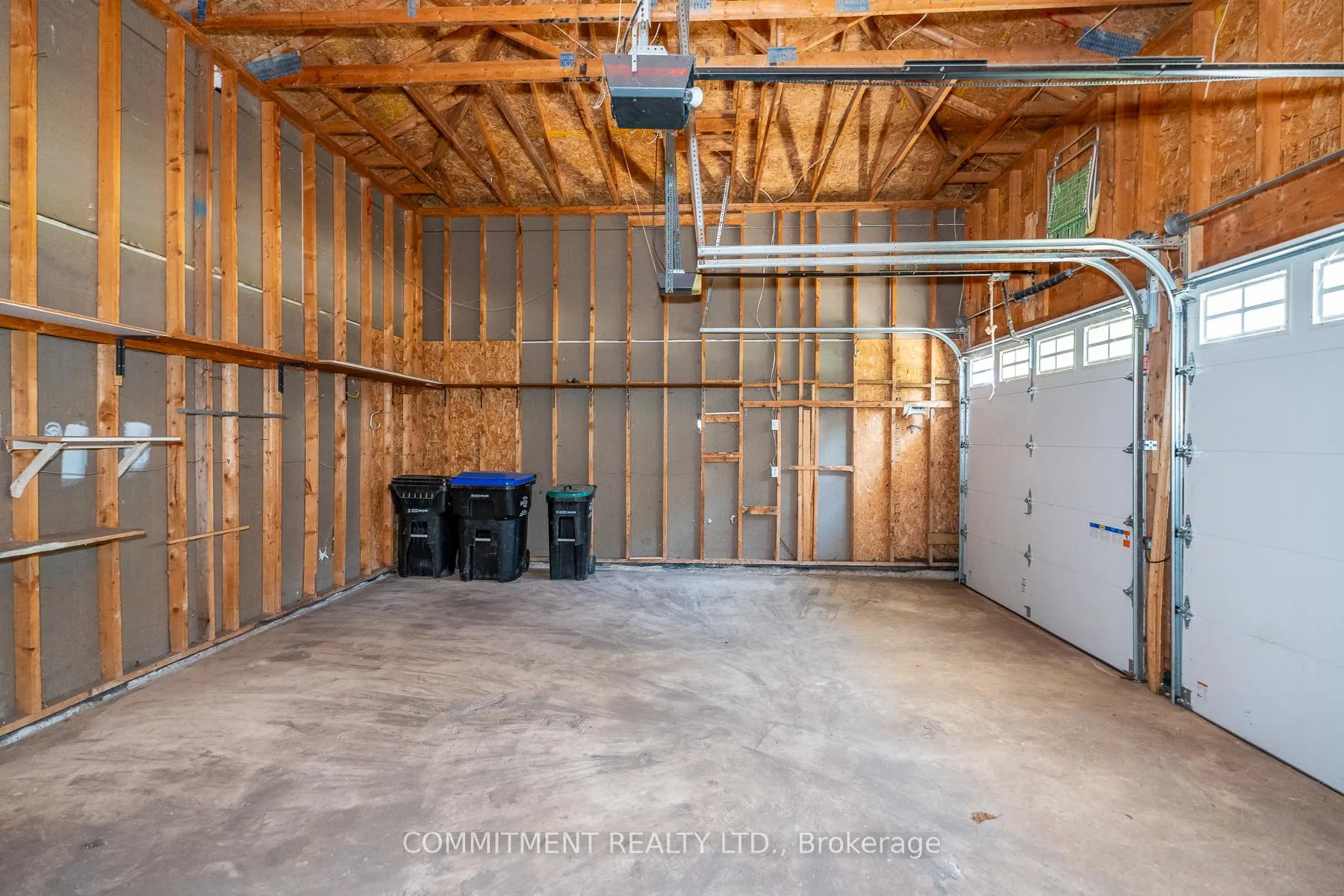 Photo 28 of 39 Downer Crescent, Wasaga Beach — HOMEH