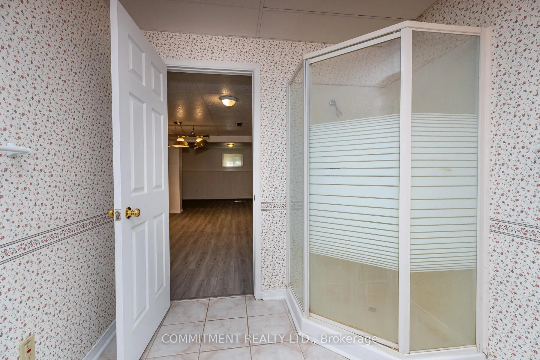 Photo 36 of 39 Downer Crescent, Wasaga Beach — HOMEH