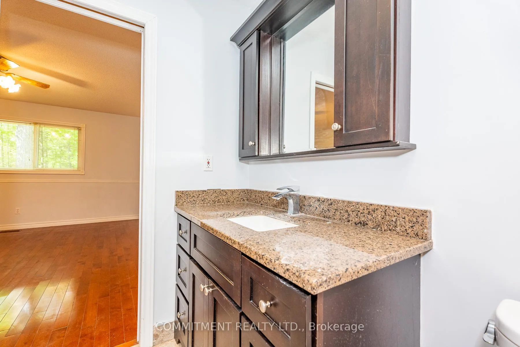 Photo 48 of 39 Downer Crescent, Wasaga Beach — HOMEH