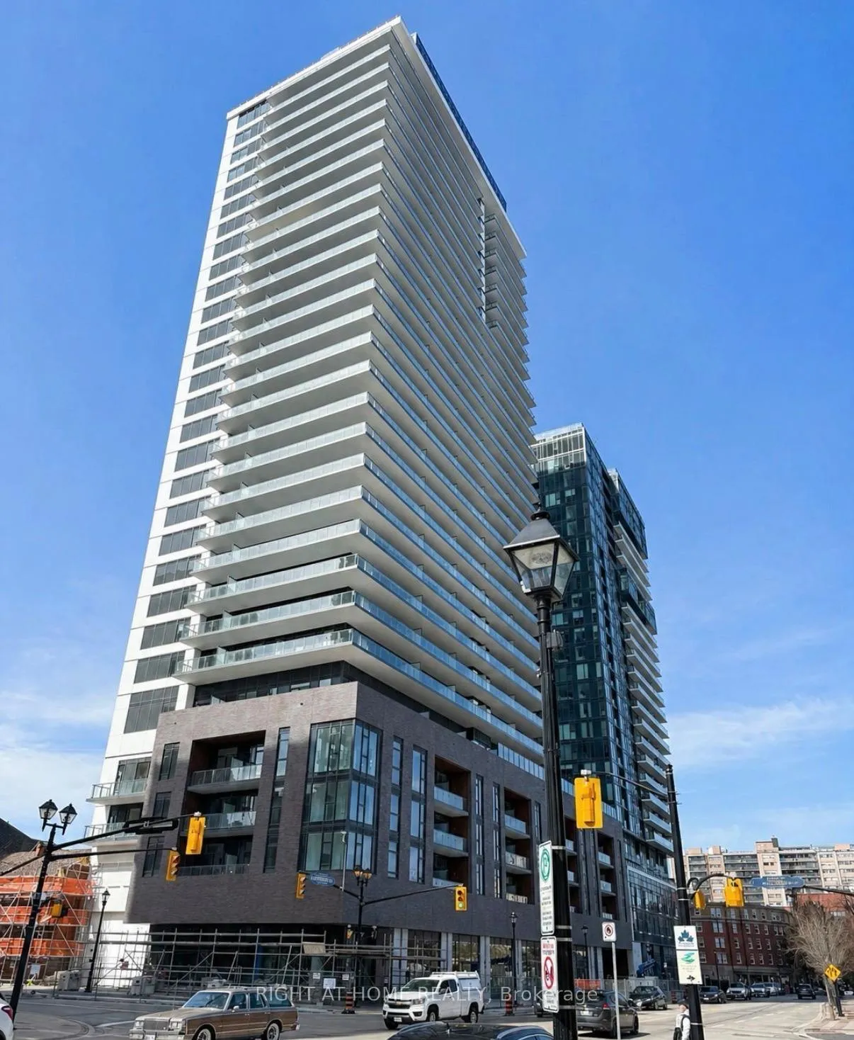 Photo 1 of Unit 2307, 2075 Lakeshore Road, Burlington, Brant — HOMEH