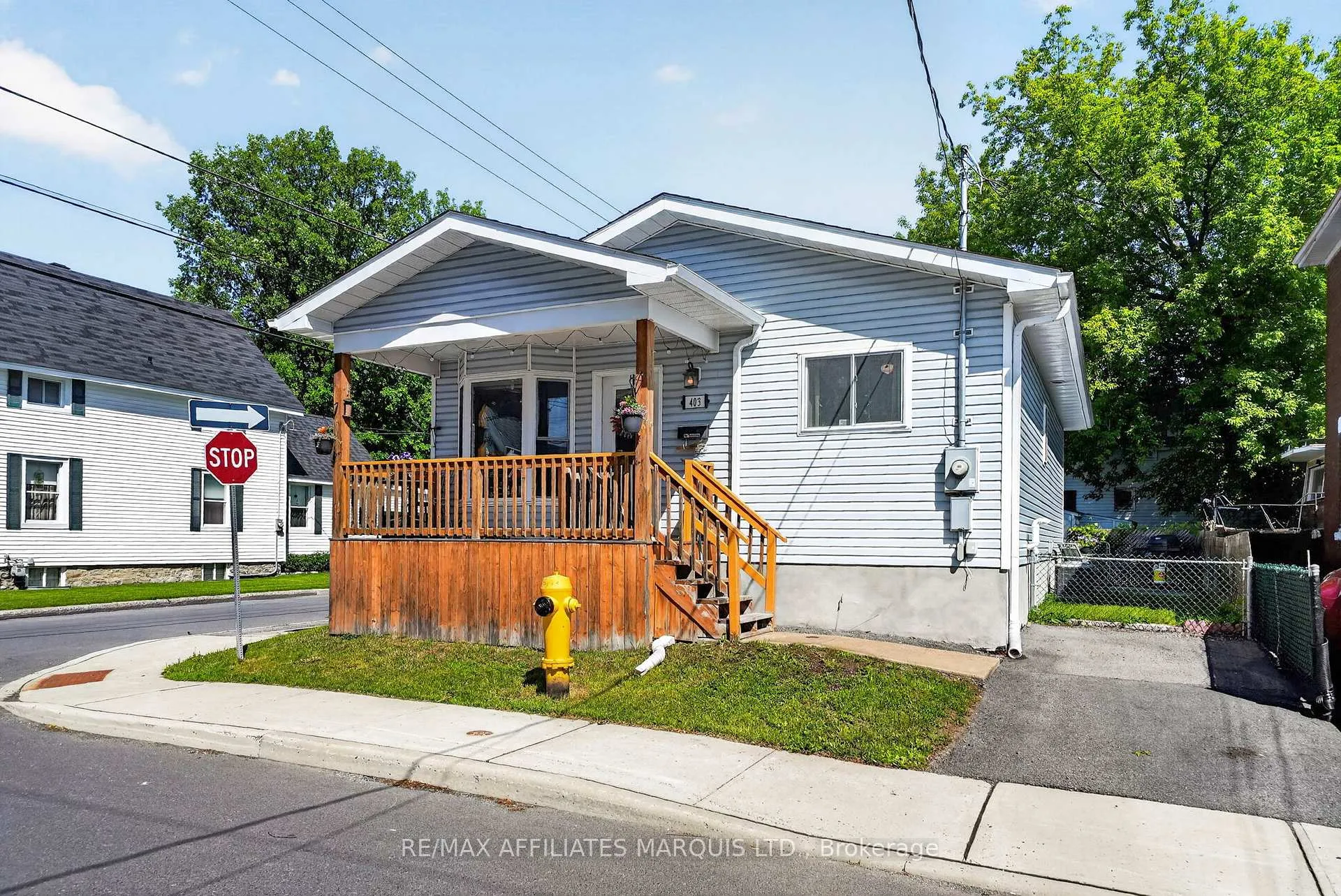 Photo 3 of 403 3rd Street E, Cornwall — HOMEH