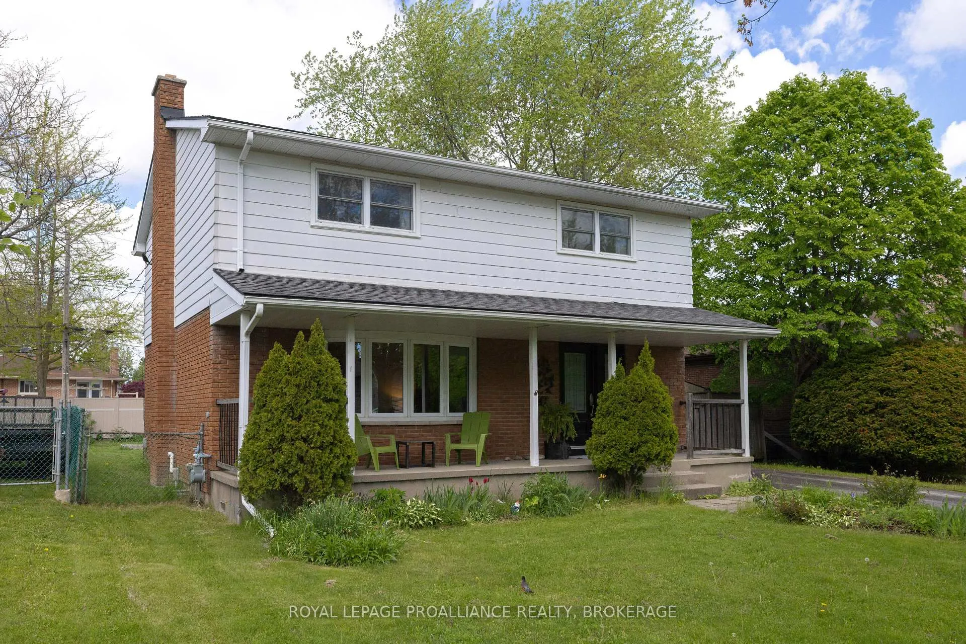 Photo 2 of 102 Herchmer Crescent, Kingston, Central City West — HOMEH