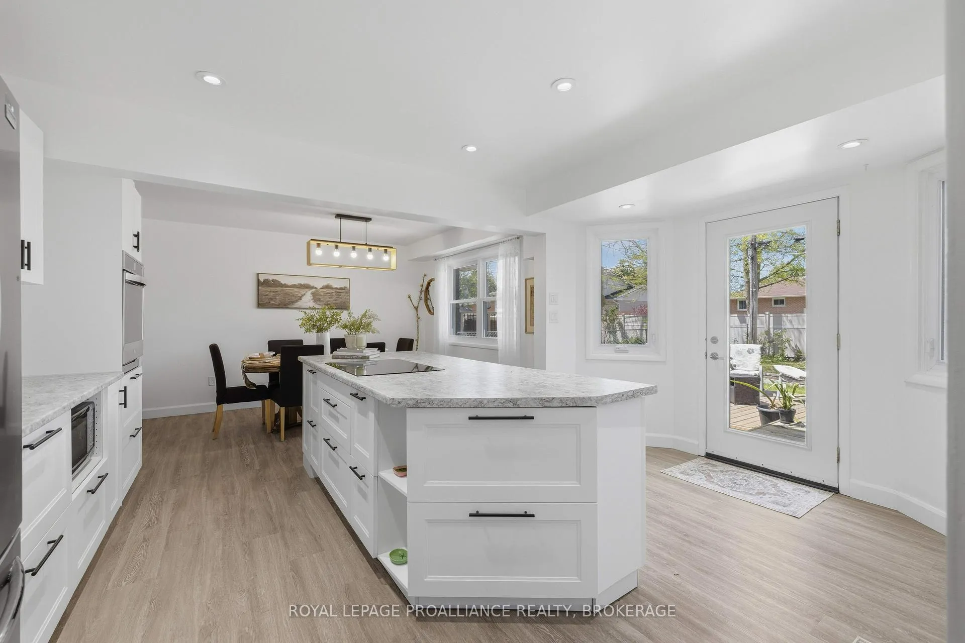 Photo 14 of 102 Herchmer Crescent, Kingston, Central City West — HOMEH