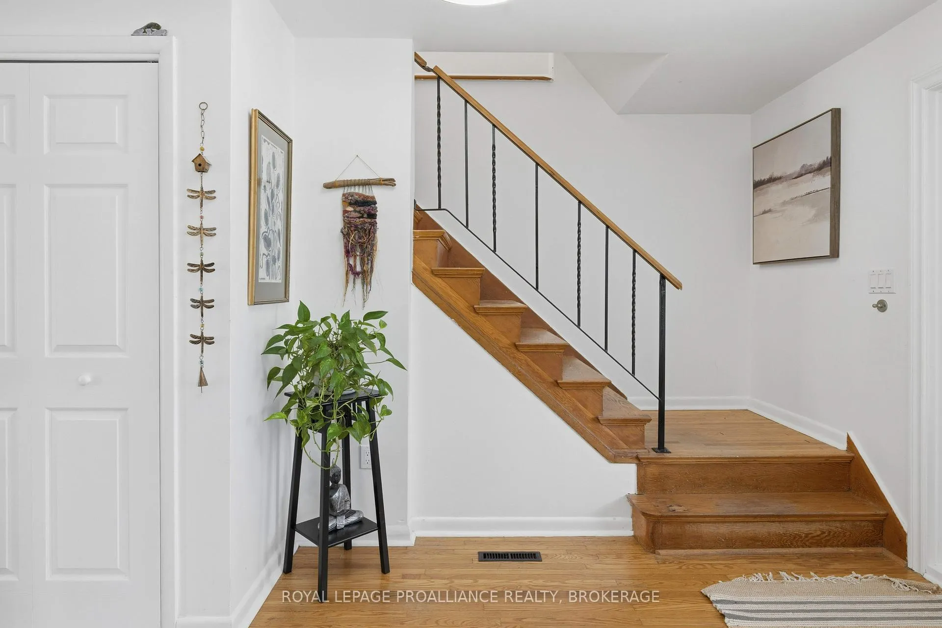 Photo 25 of 102 Herchmer Crescent, Kingston, Central City West — HOMEH