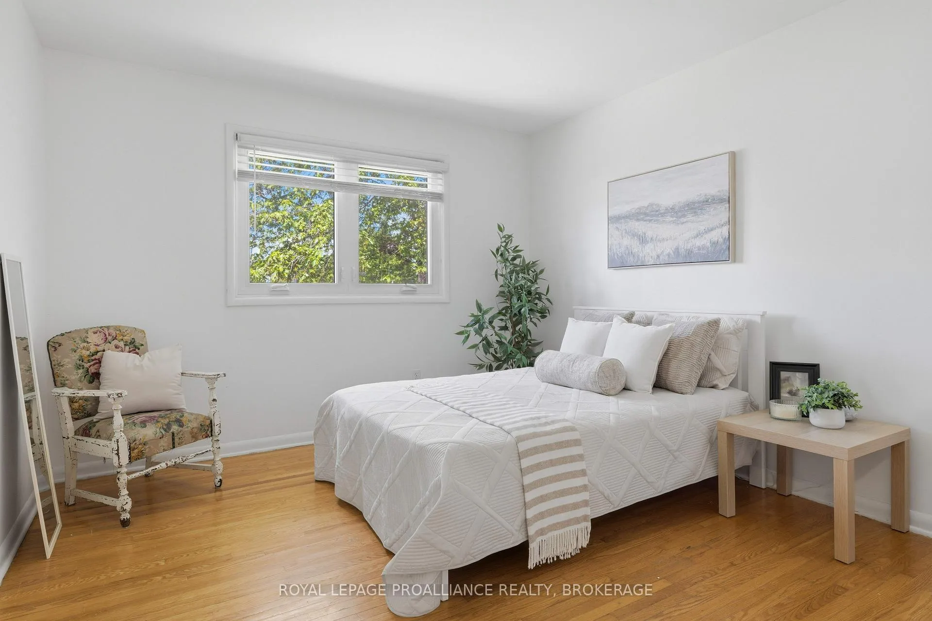 Photo 28 of 102 Herchmer Crescent, Kingston, Central City West — HOMEH