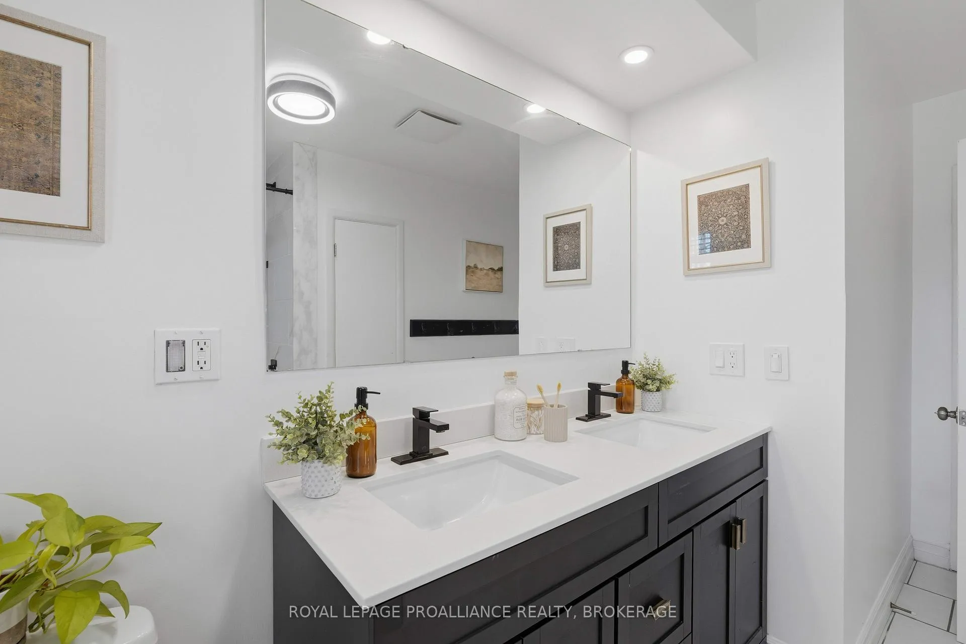 Photo 30 of 102 Herchmer Crescent, Kingston, Central City West — HOMEH