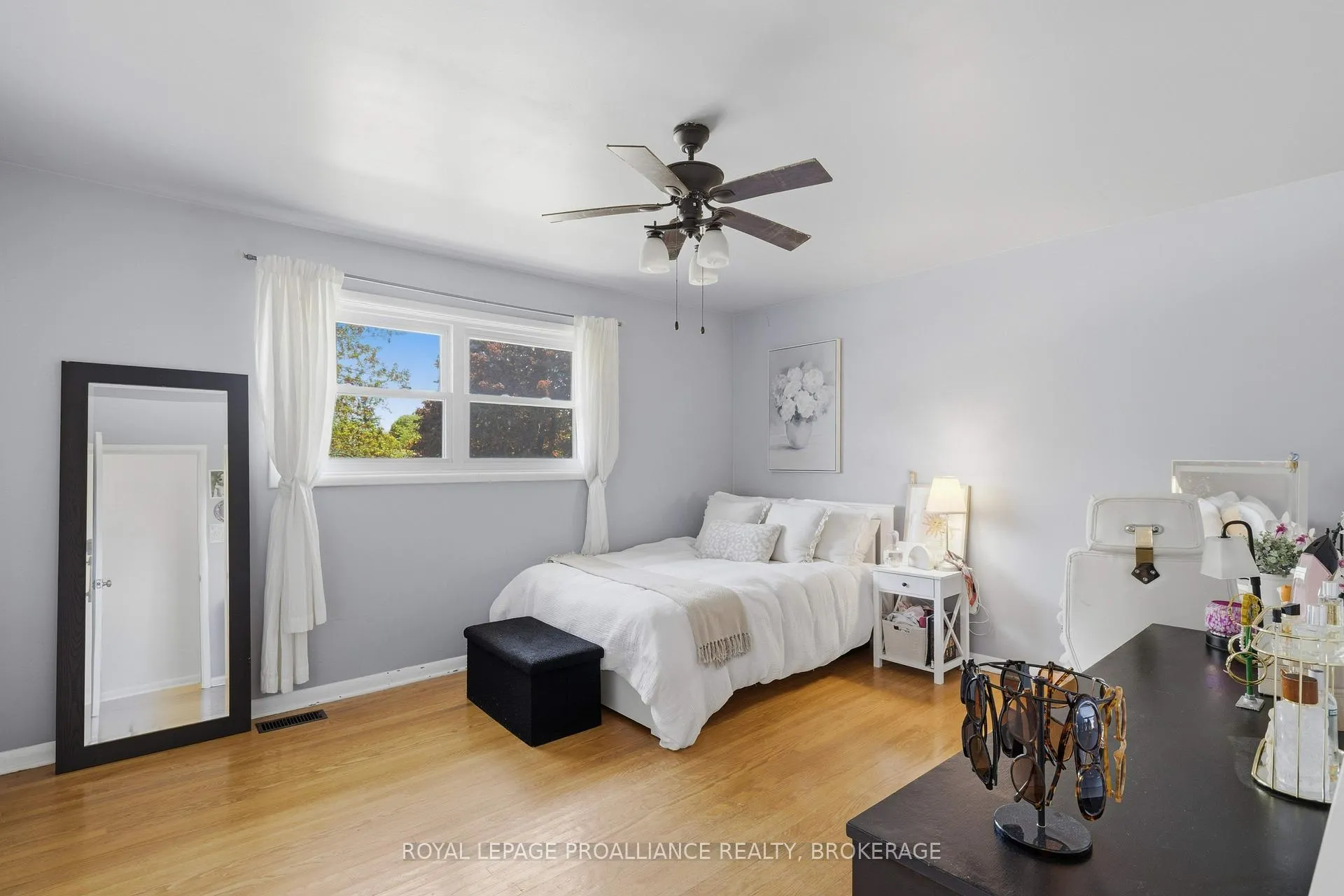 Photo 32 of 102 Herchmer Crescent, Kingston, Central City West — HOMEH