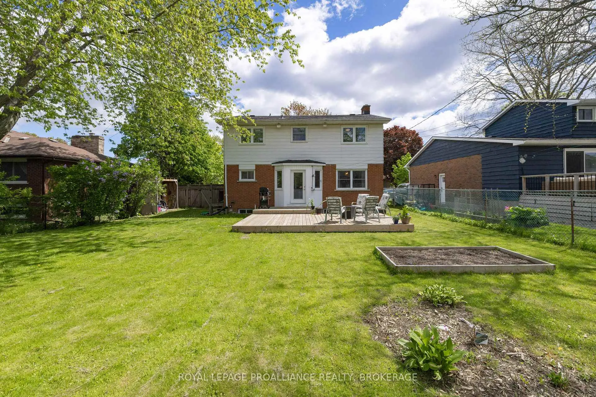 Photo 47 of 102 Herchmer Crescent, Kingston, Central City West — HOMEH