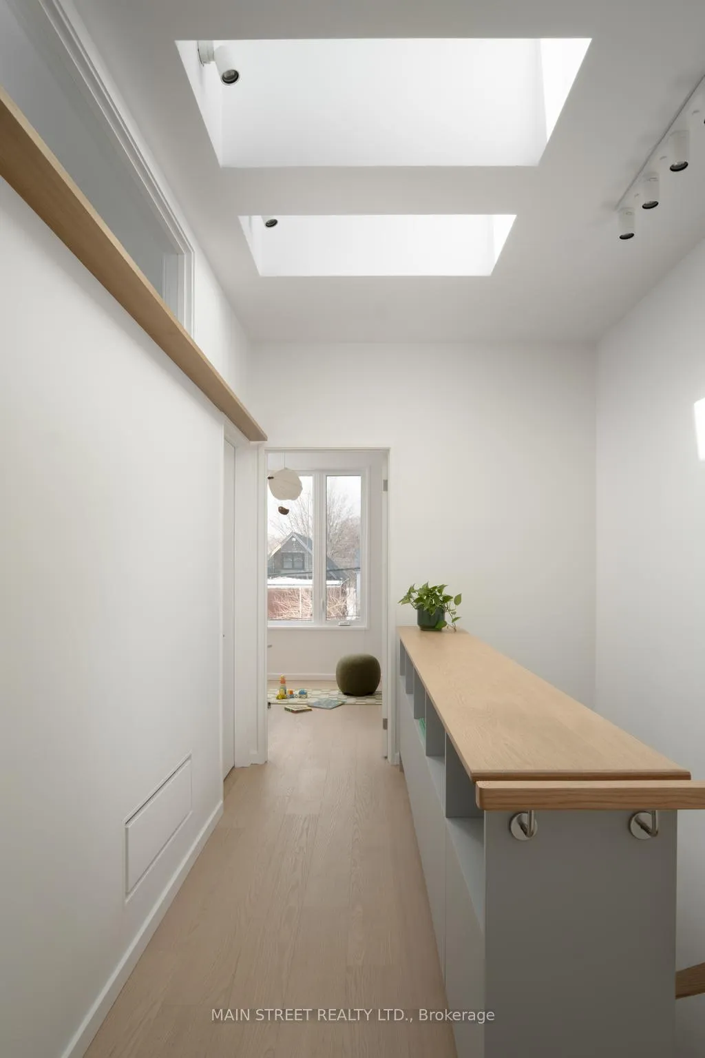Photo 8 of 523 Craven Road, Toronto, Greenwood-Coxwell — HOMEH