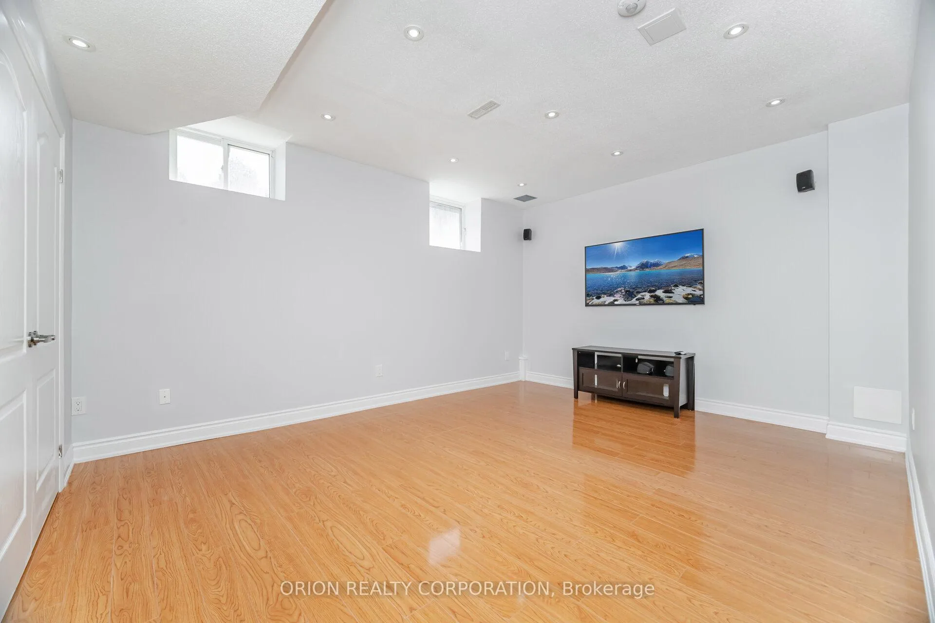 Photo 24 of 802 Miltonbrock Crescent, Milton, Willmott — HOMEH