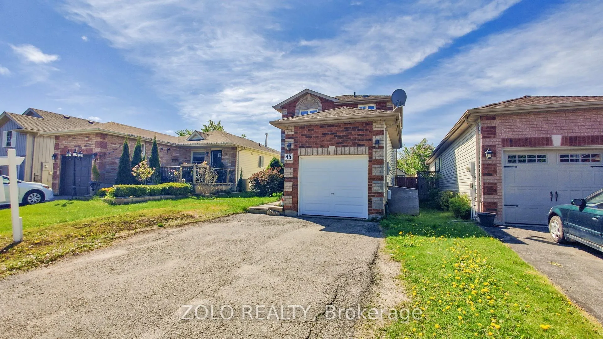 Photo 6 of 45 Athabaska Road, Barrie, Holly — HOMEH
