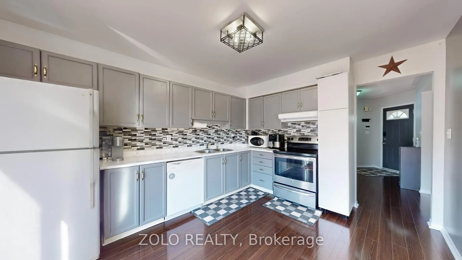 Photo 11 of 45 Athabaska Road, Barrie, Holly — HOMEH