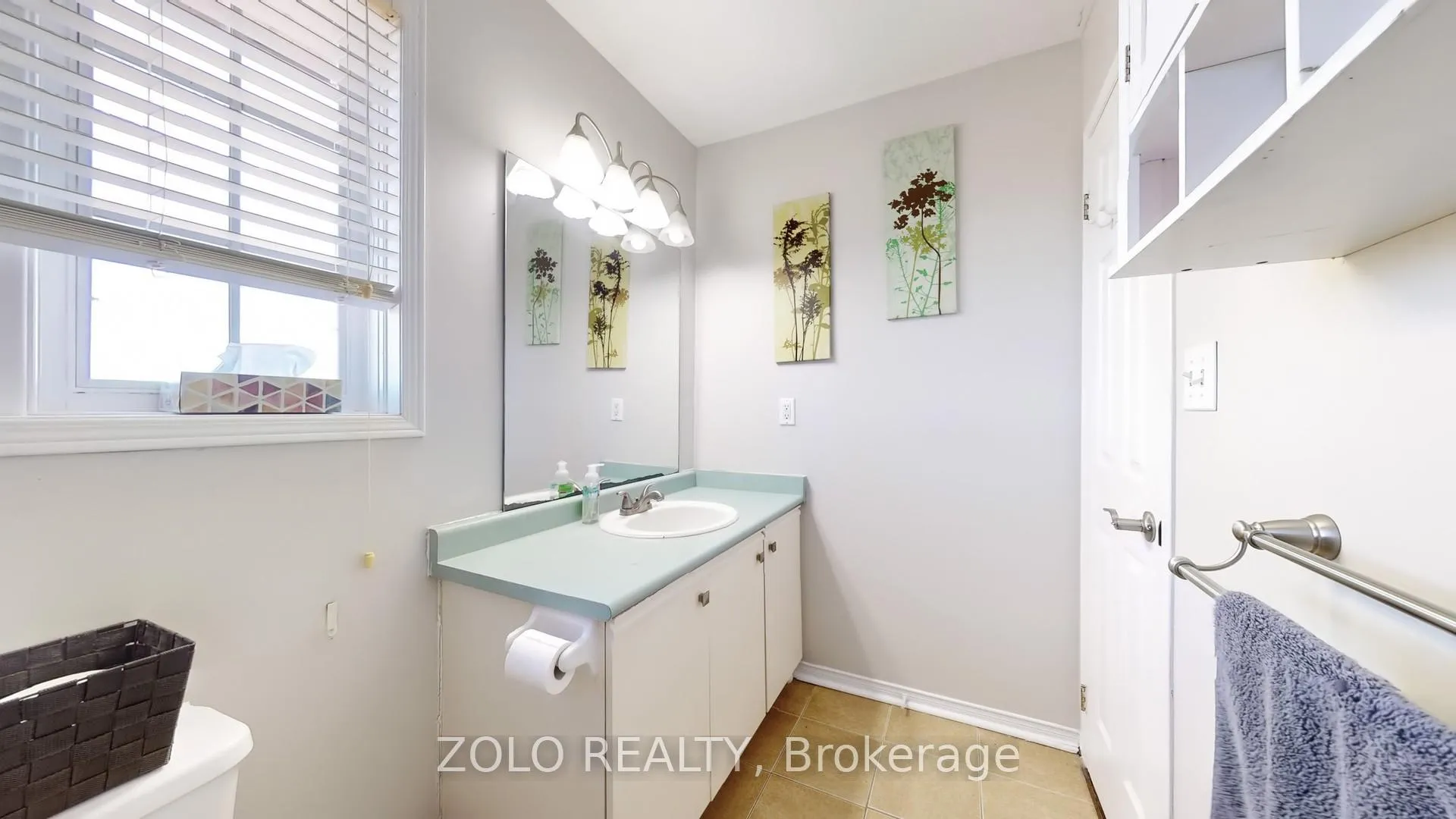 Photo 31 of 45 Athabaska Road, Barrie, Holly — HOMEH