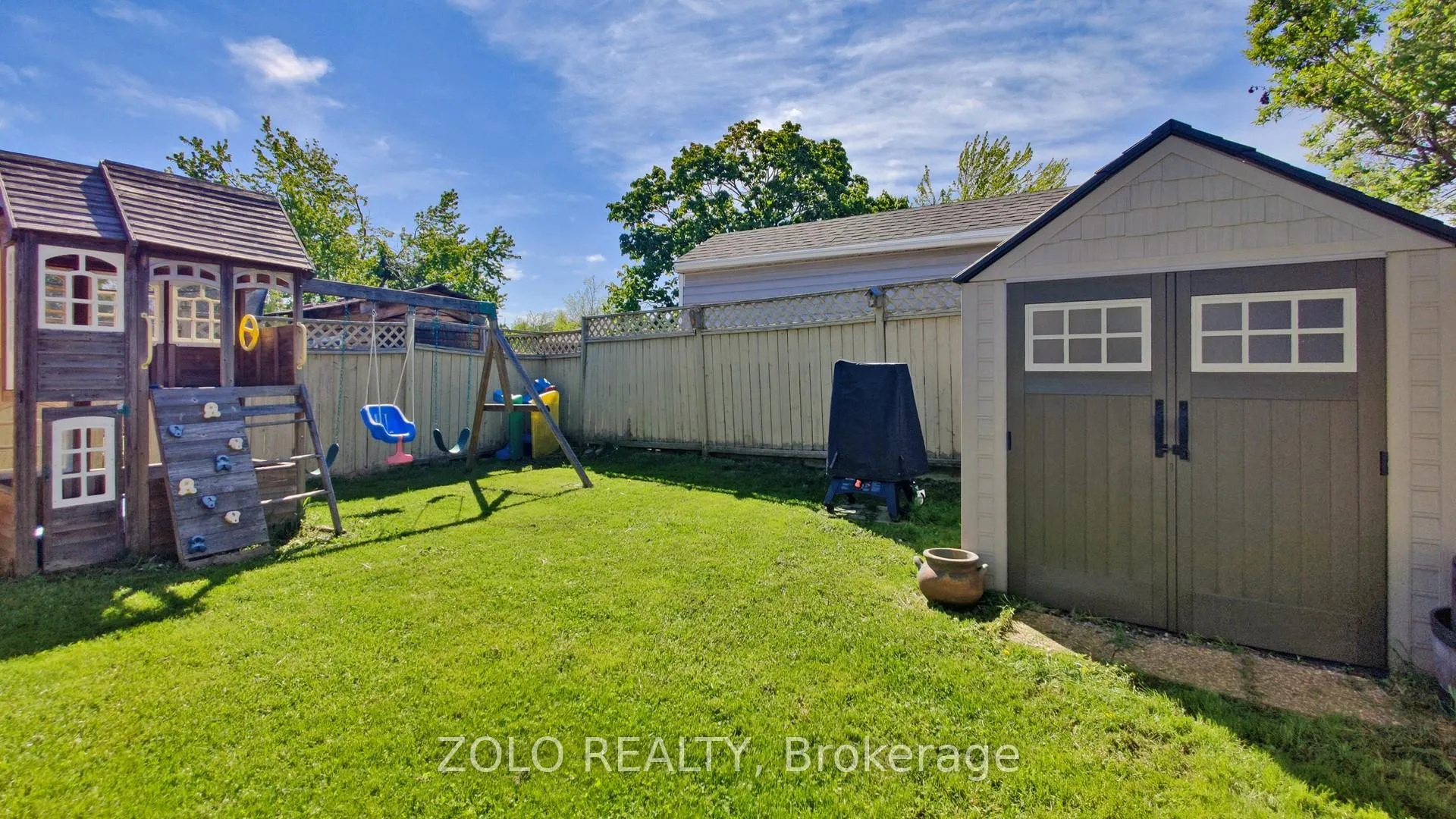 Photo 42 of 45 Athabaska Road, Barrie, Holly — HOMEH