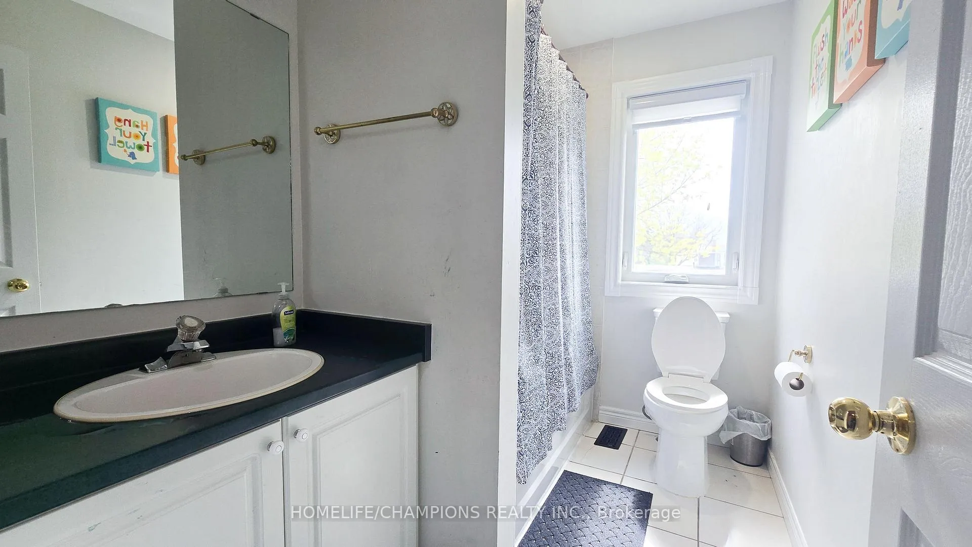 Photo 17 of 25 Archibald Street, Brampton, Brampton West — HOMEH