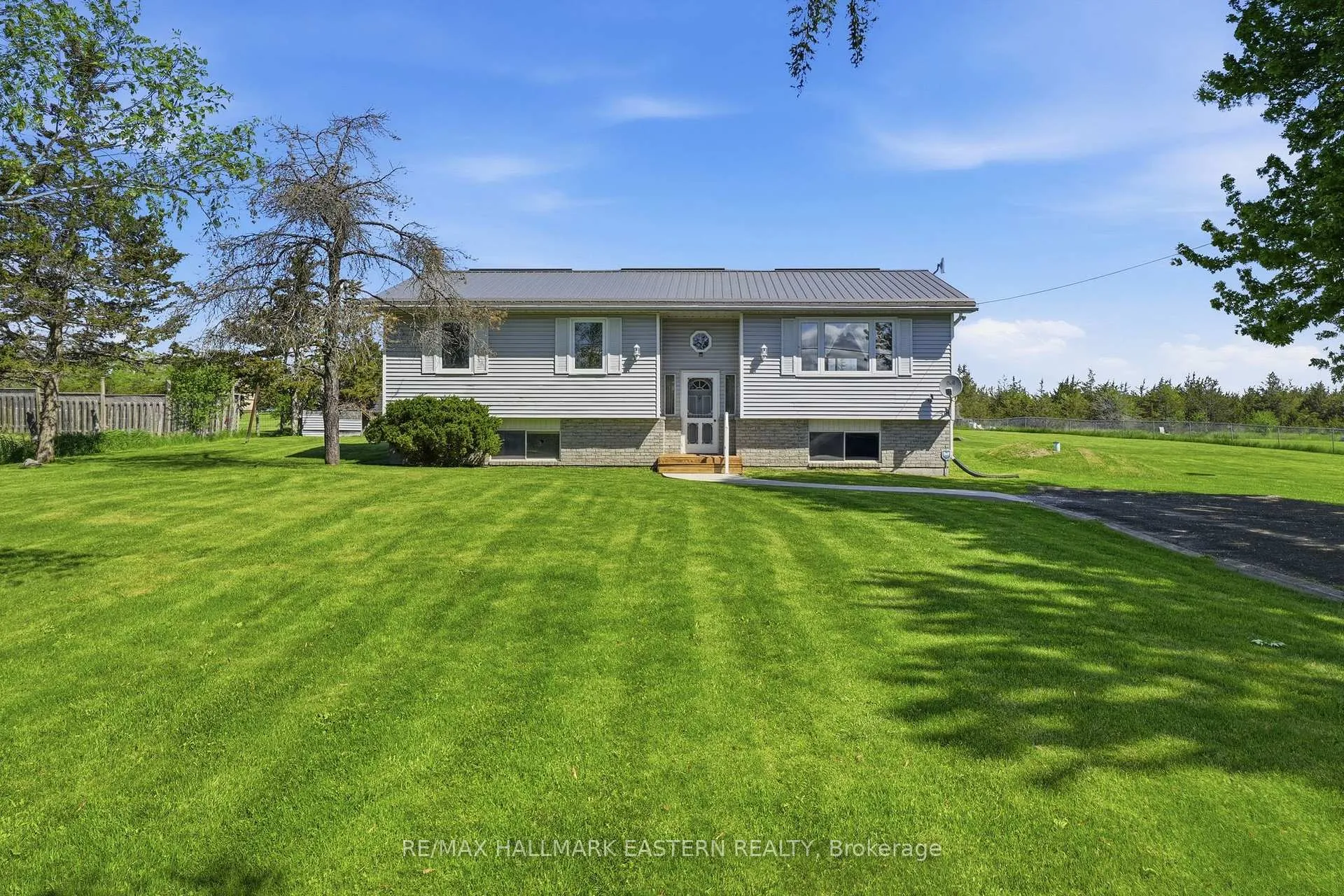 Photo 1 of 387 Hinchey Road, Tyendinaga, Tyendinaga Township — HOMEH