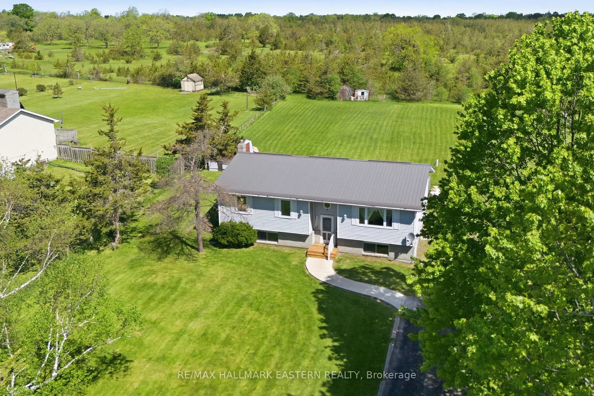 Photo 4 of 387 Hinchey Road, Tyendinaga, Tyendinaga Township — HOMEH