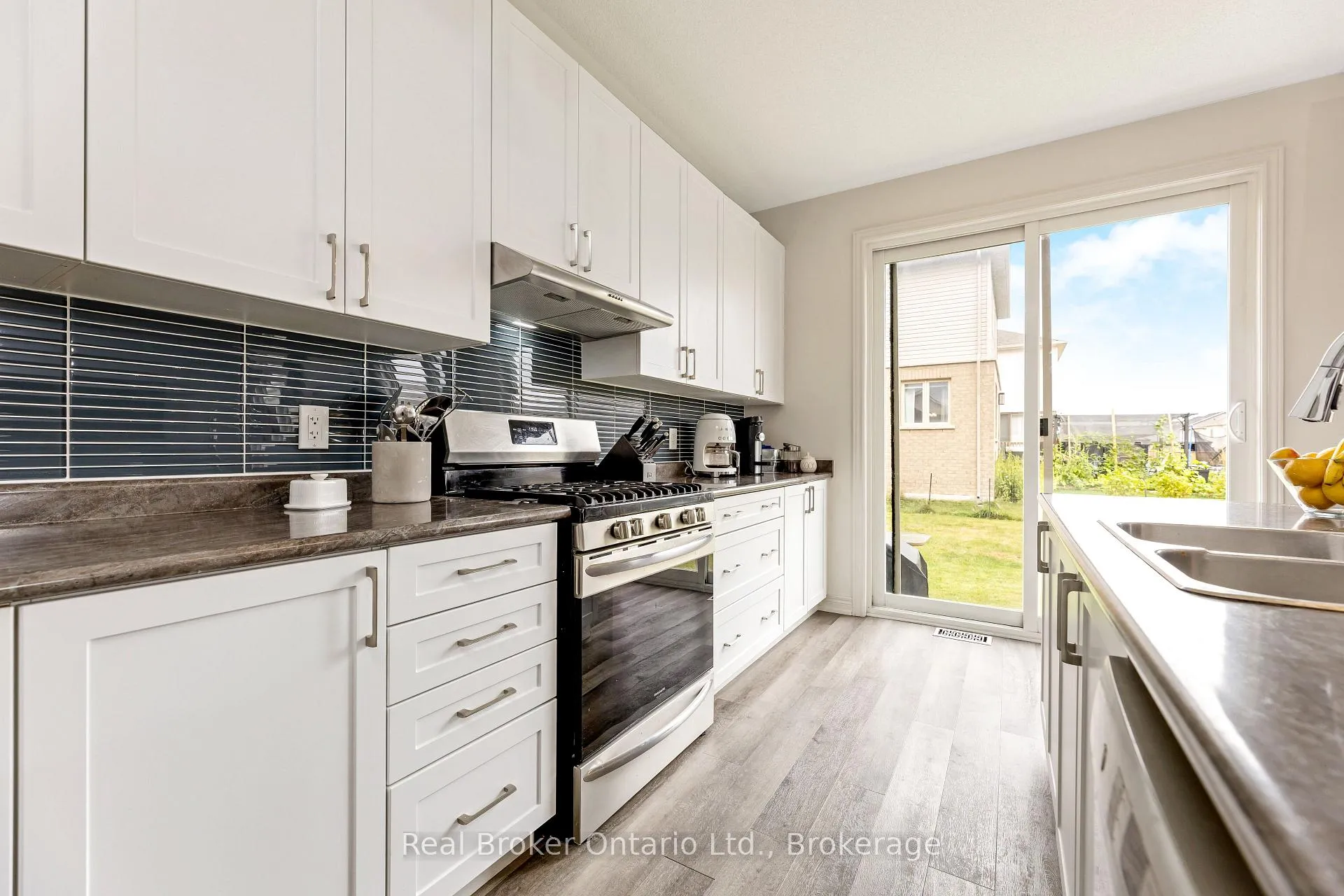 Photo 8 of 61 Kirvan Street, Centre Wellington, Fergus — HOMEH