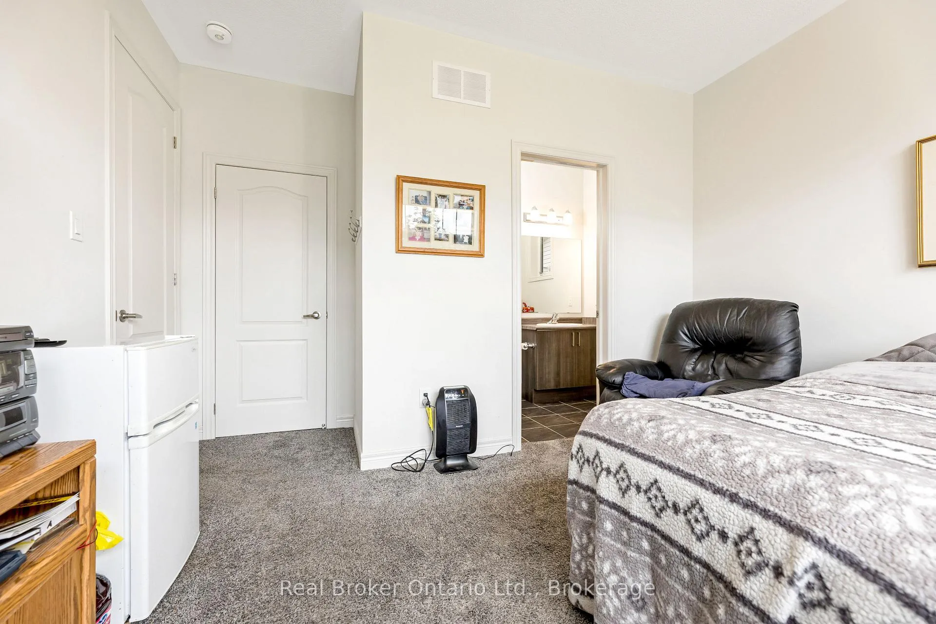 Photo 24 of 61 Kirvan Street, Centre Wellington, Fergus — HOMEH