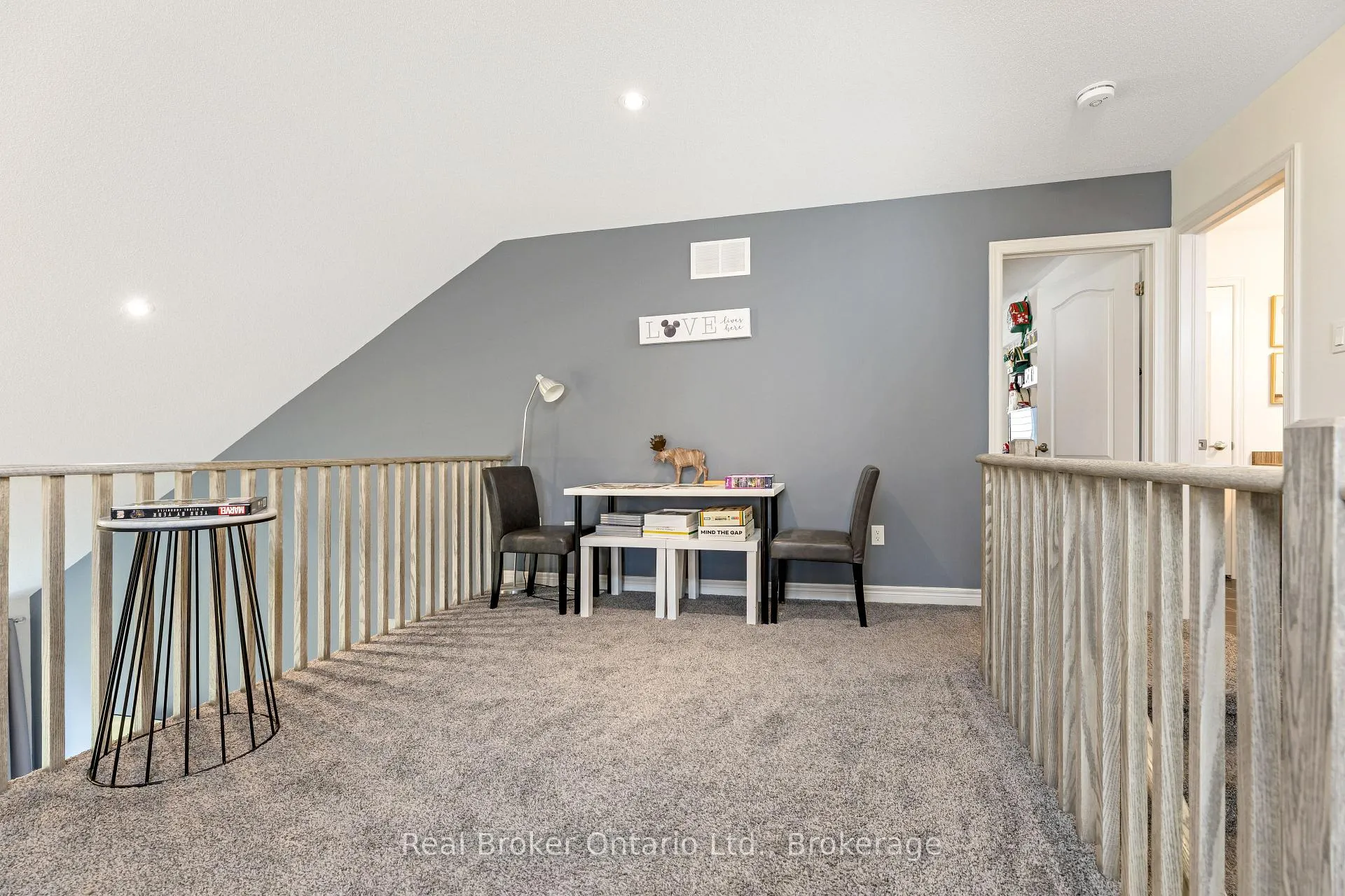 Photo 26 of 61 Kirvan Street, Centre Wellington, Fergus — HOMEH
