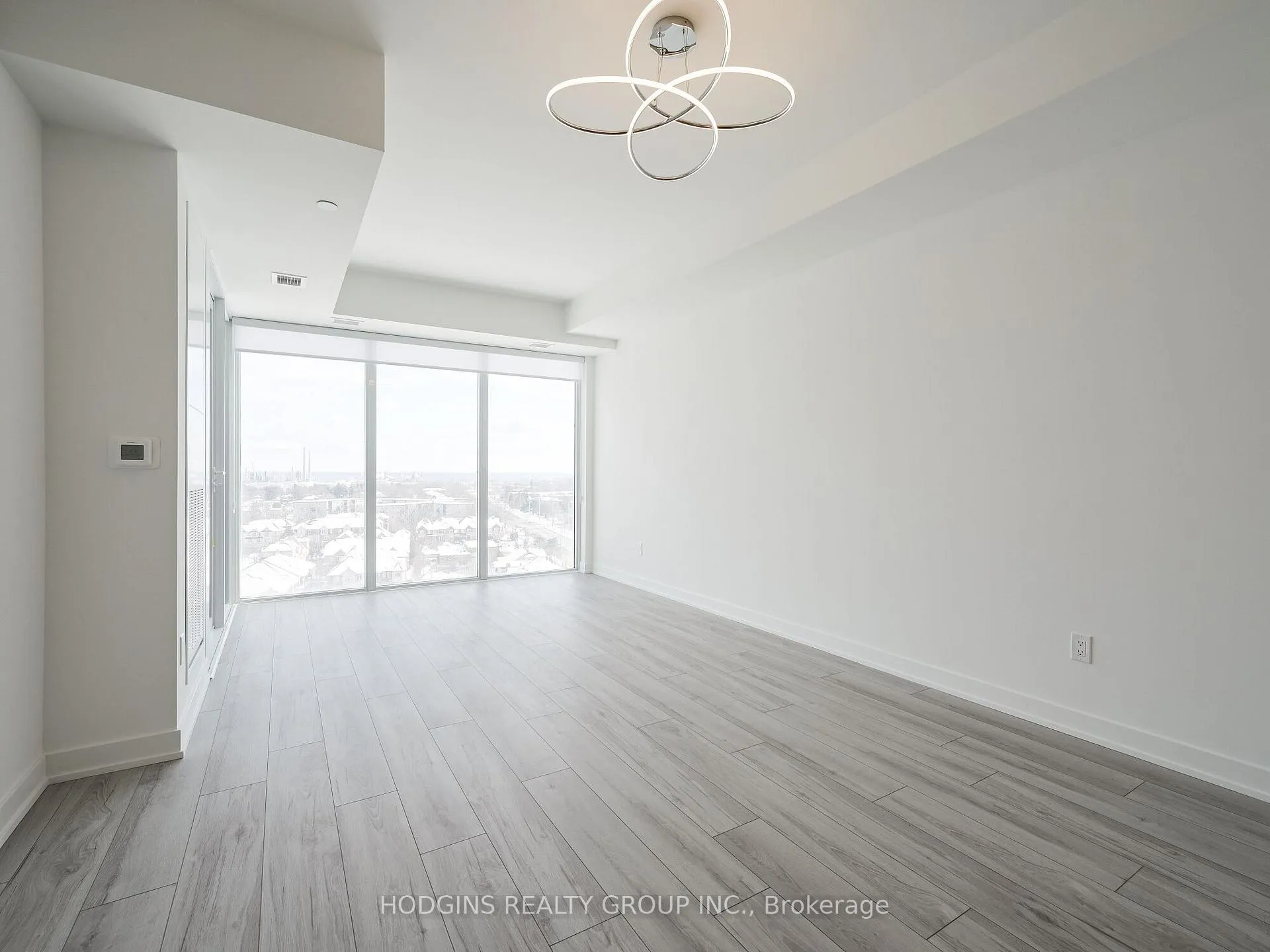 Photo 7 of Unit 1205, 1035 Southdown Road, Mississauga, Clarkson — HOMEH