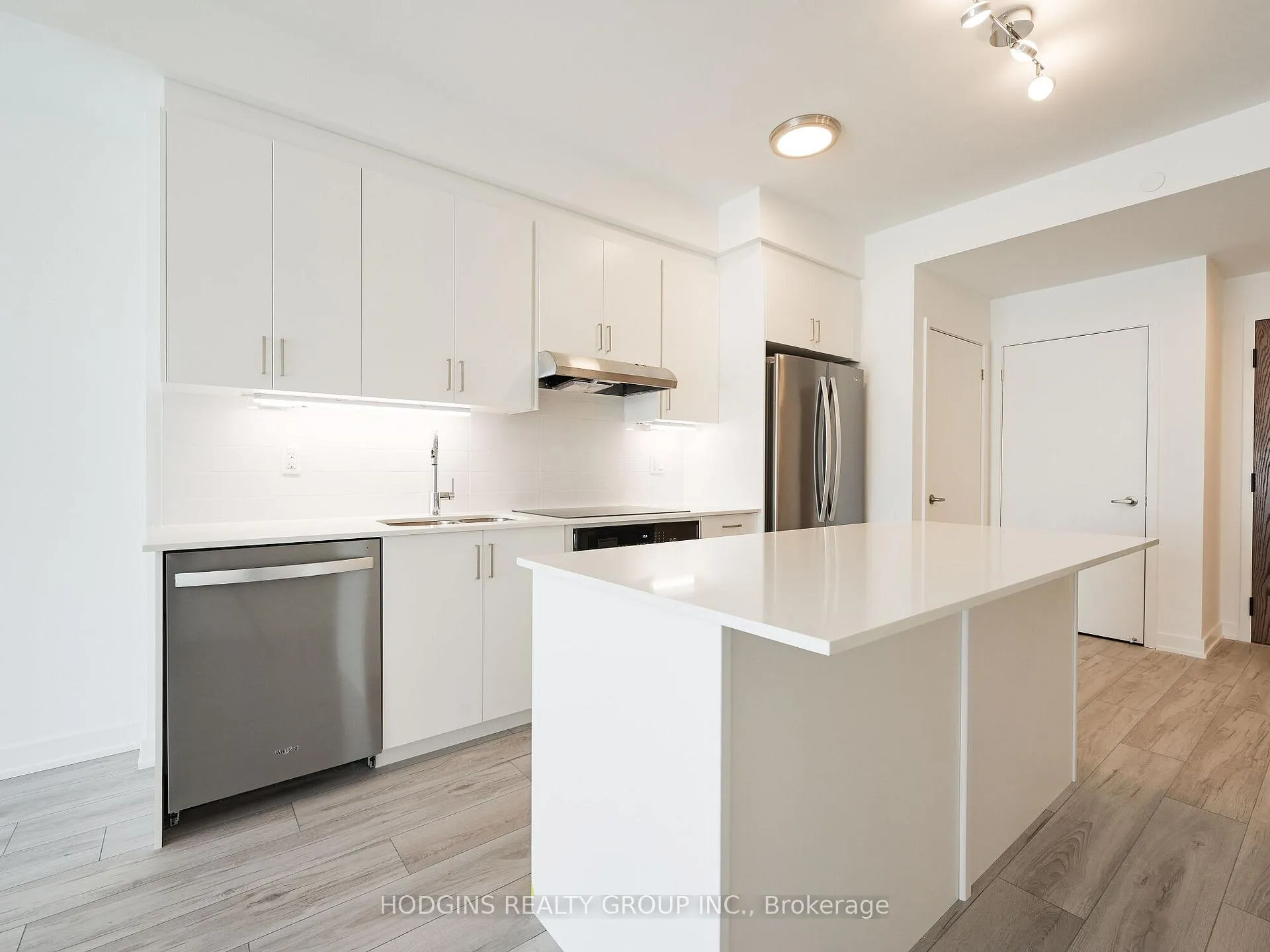 Photo 9 of Unit 1205, 1035 Southdown Road, Mississauga, Clarkson — HOMEH