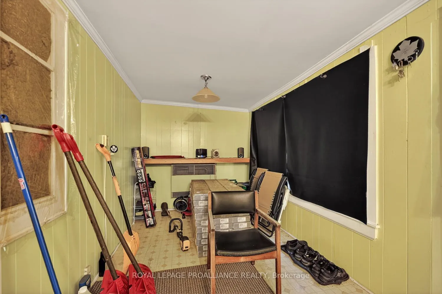 Photo 12 of 58 Abbott Street, Brockville — HOMEH